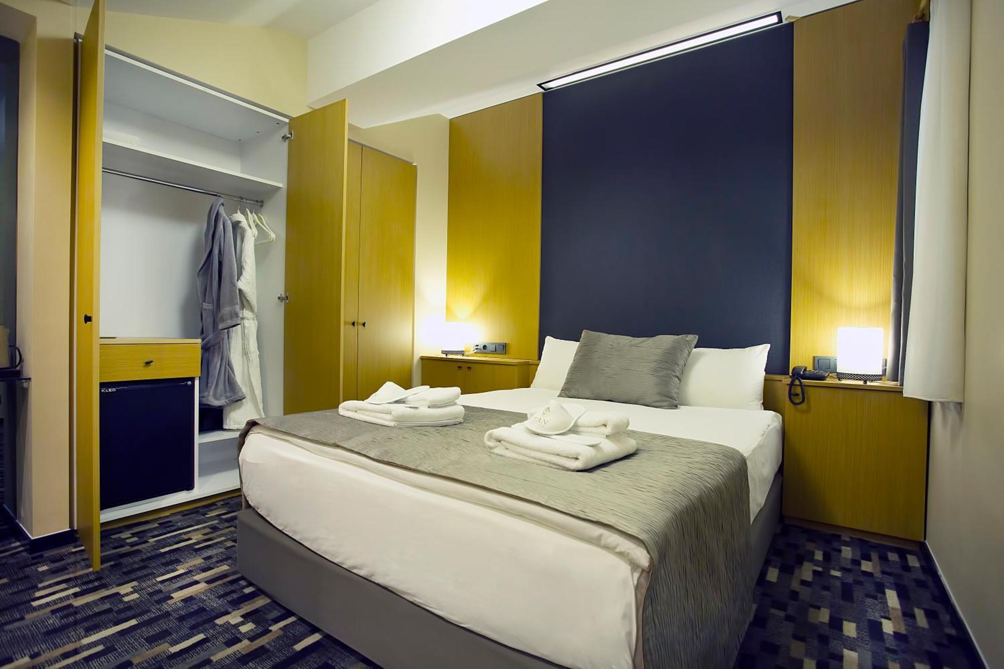 Hotel Tan - Special Category