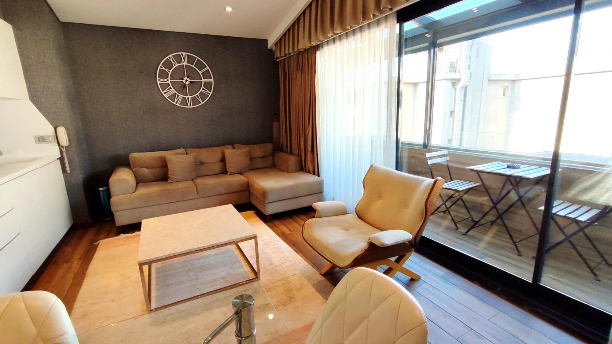 Hotel Old Port 3*