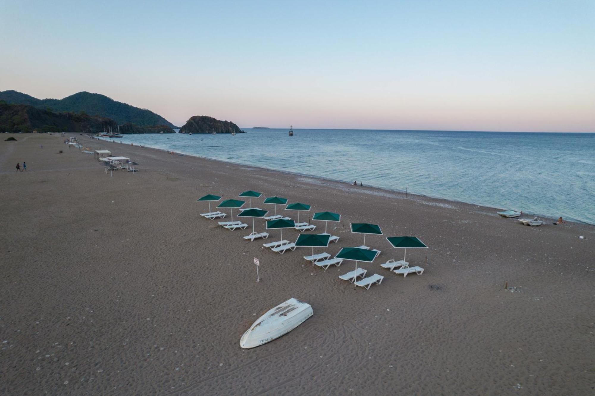 Apella Hotel 3*