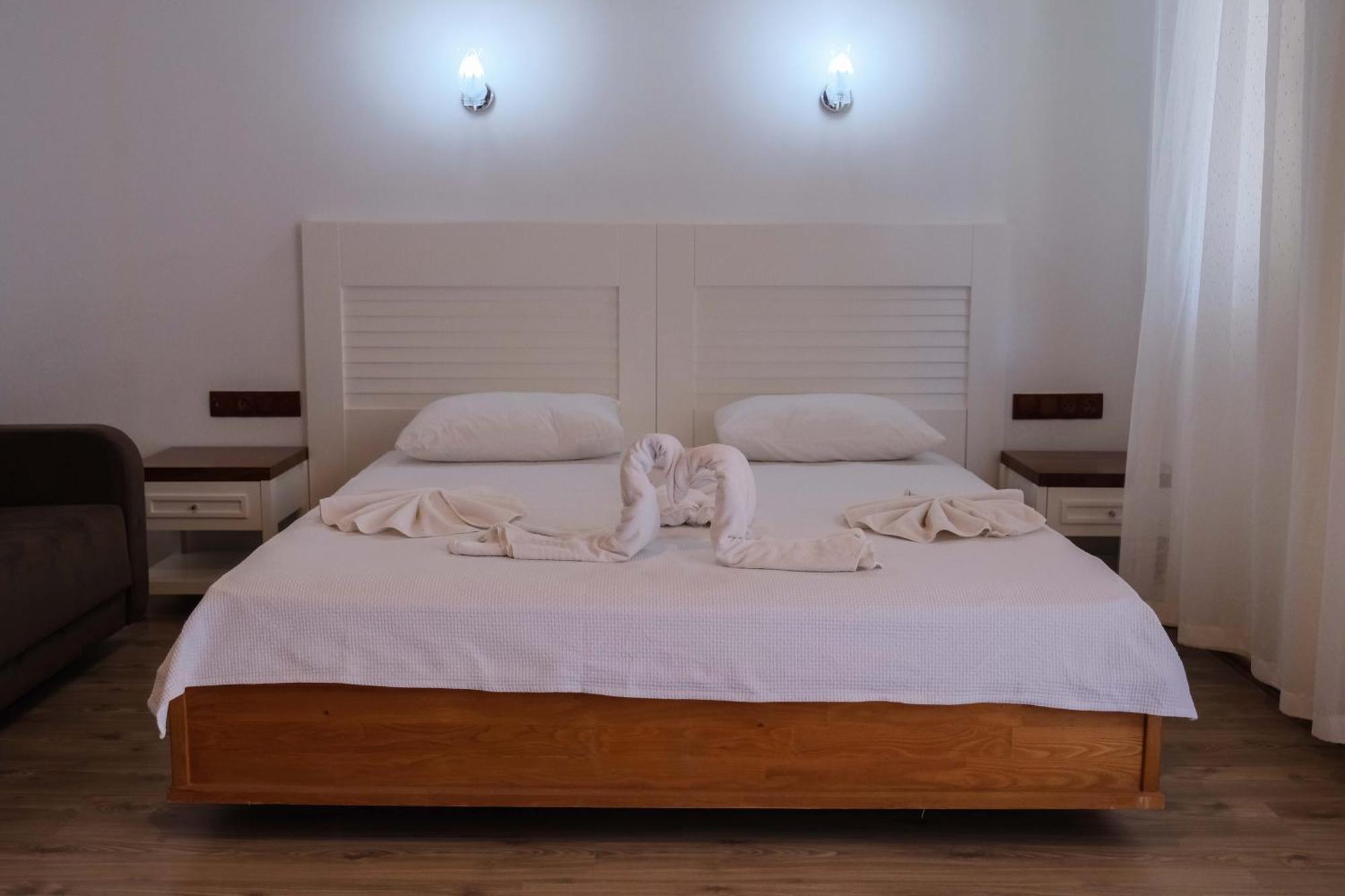 Apella Hotel 3*