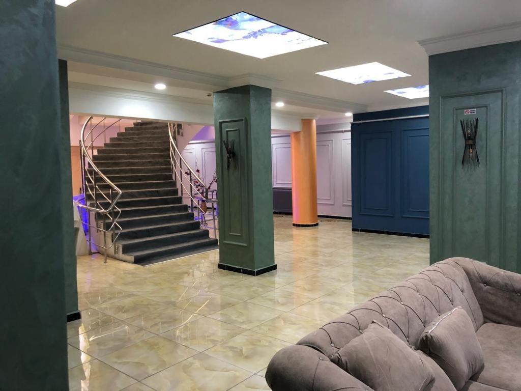 Dimet Park Hotel *
