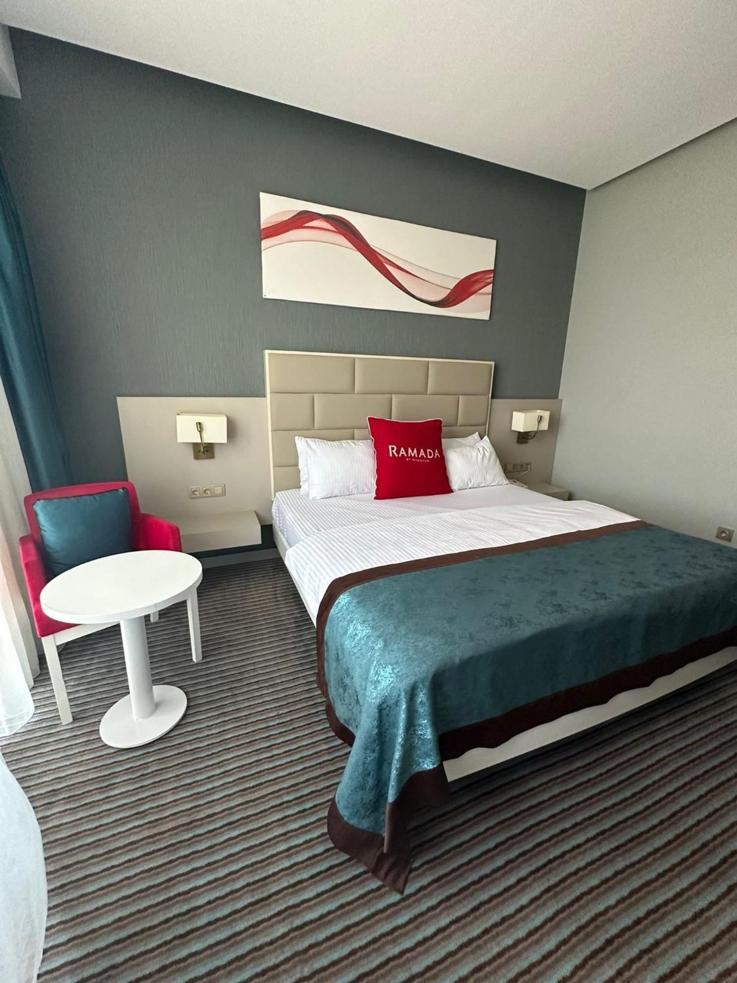 Hotel Ramada By Wyndham 3*