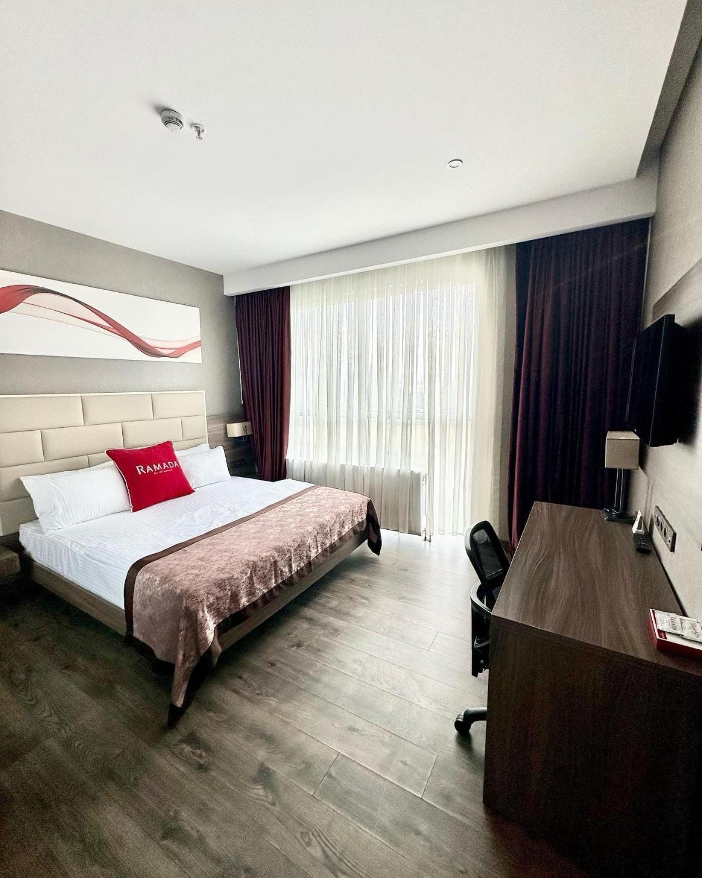 Ramada By Wyndham Hotel 3*