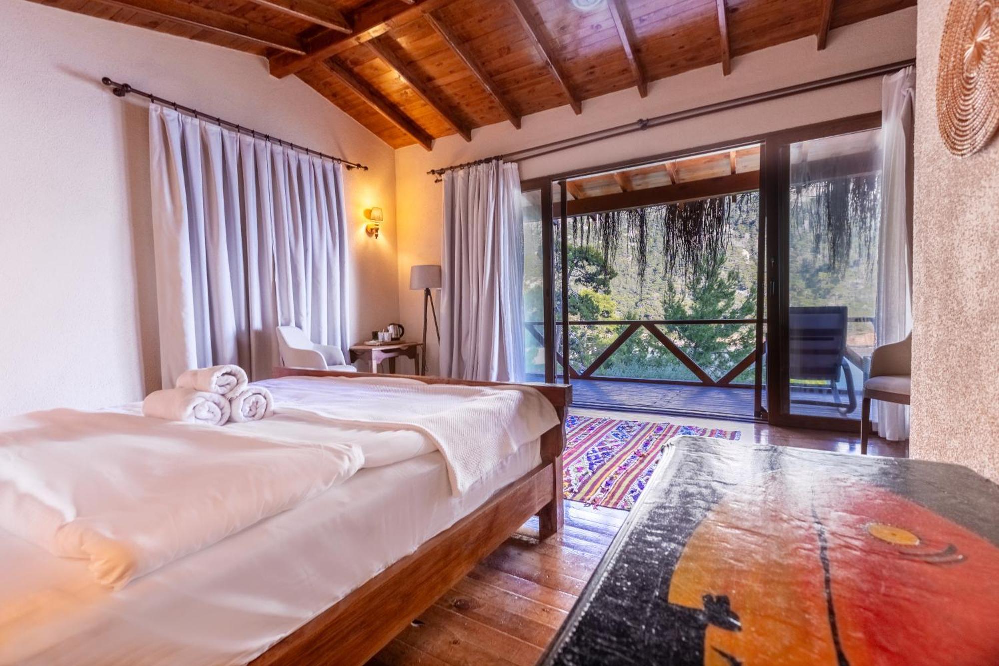 La Boheme Kabak Adults Only