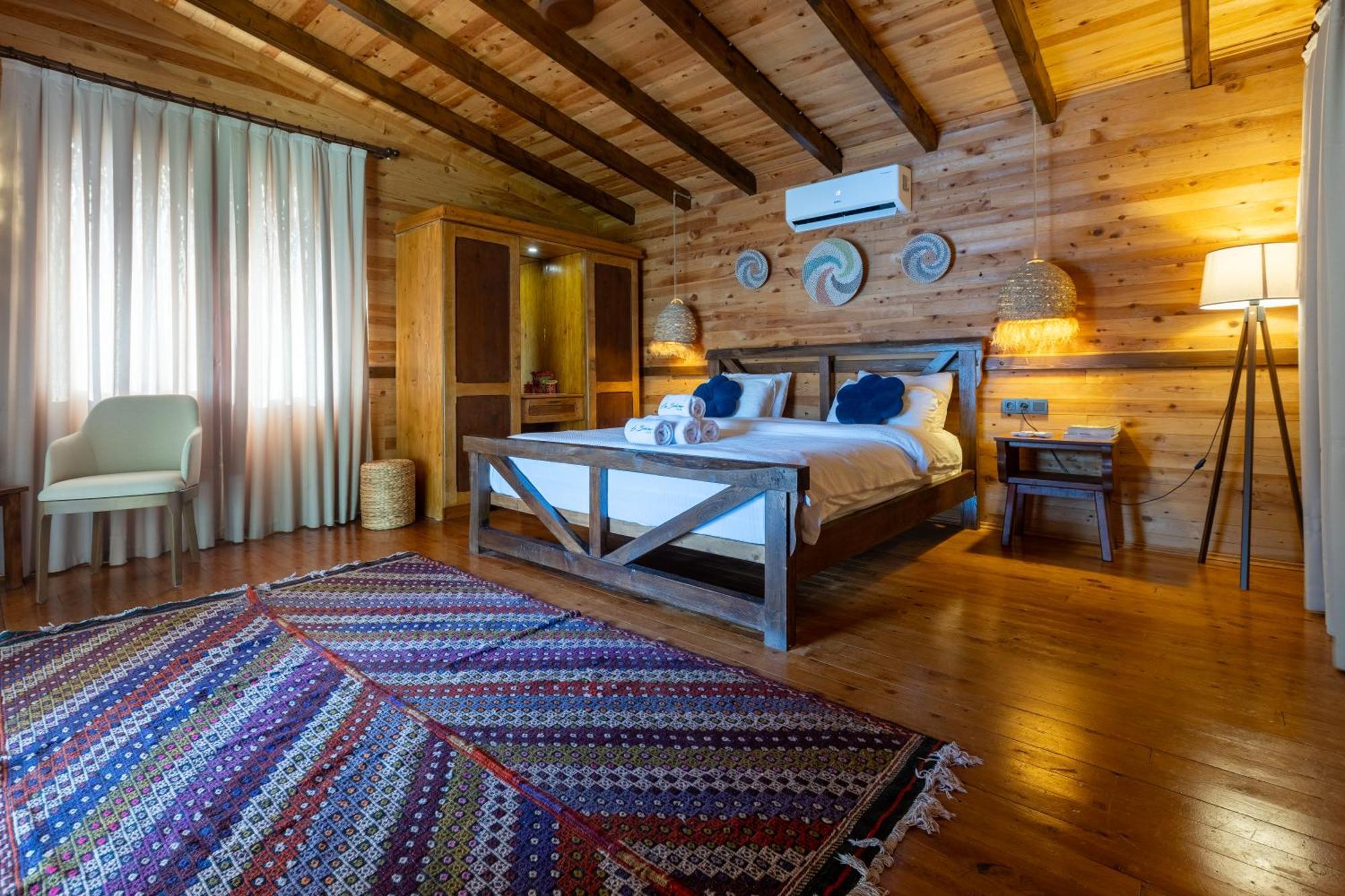 La Boheme Kabak Adults Only *