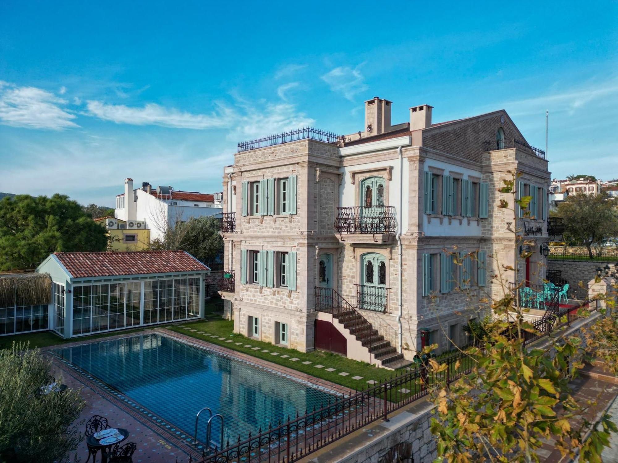 Hotel Naz Su *