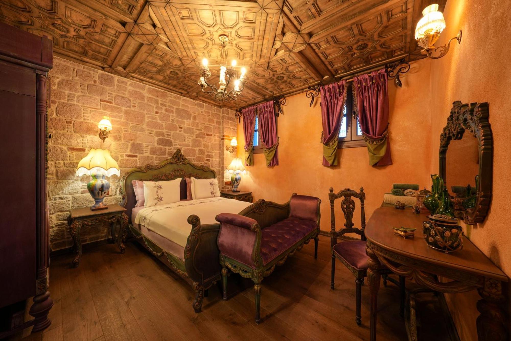 Hotel Naz Su Cunda