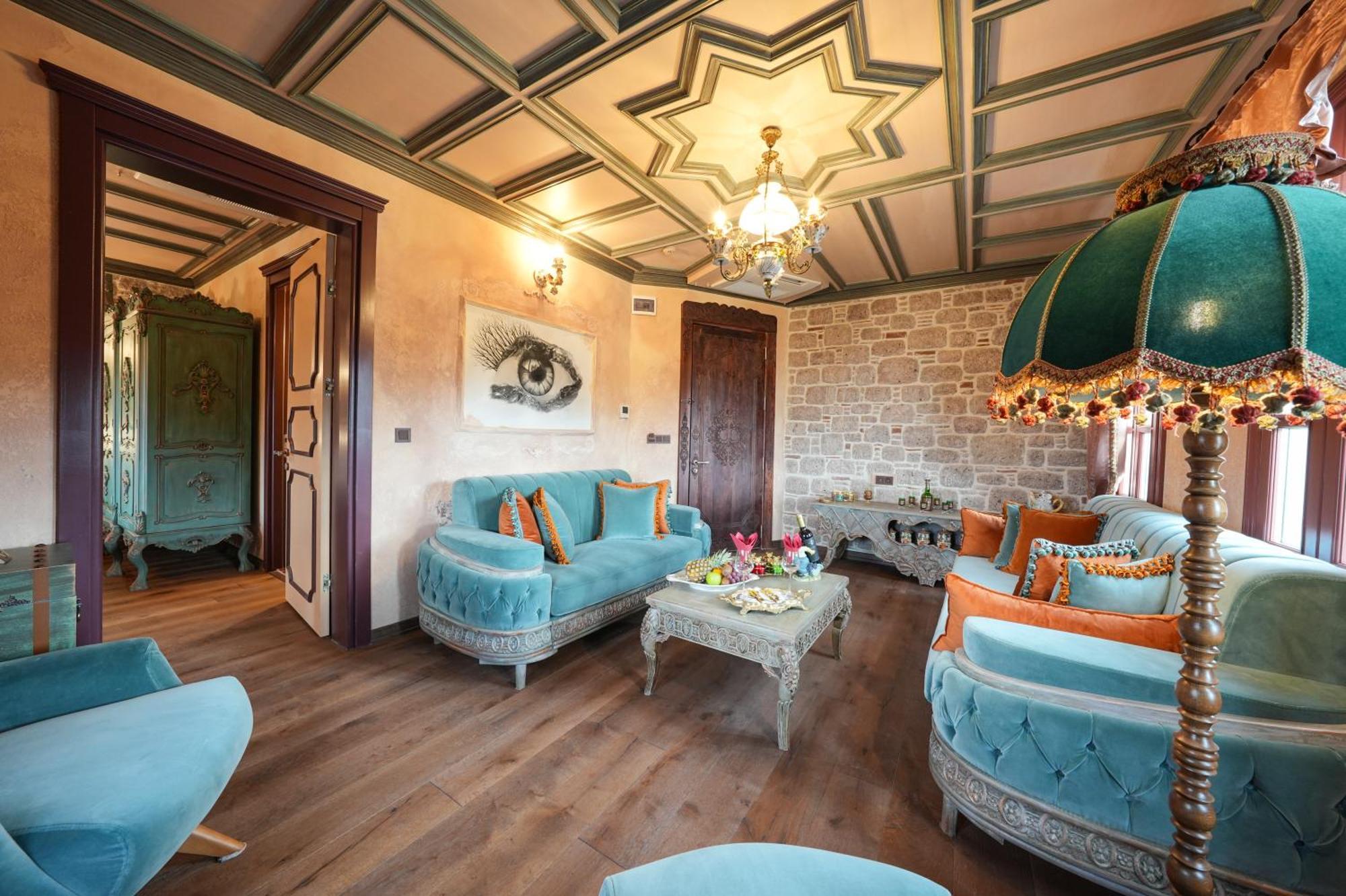 Naz Su Hotel Cunda