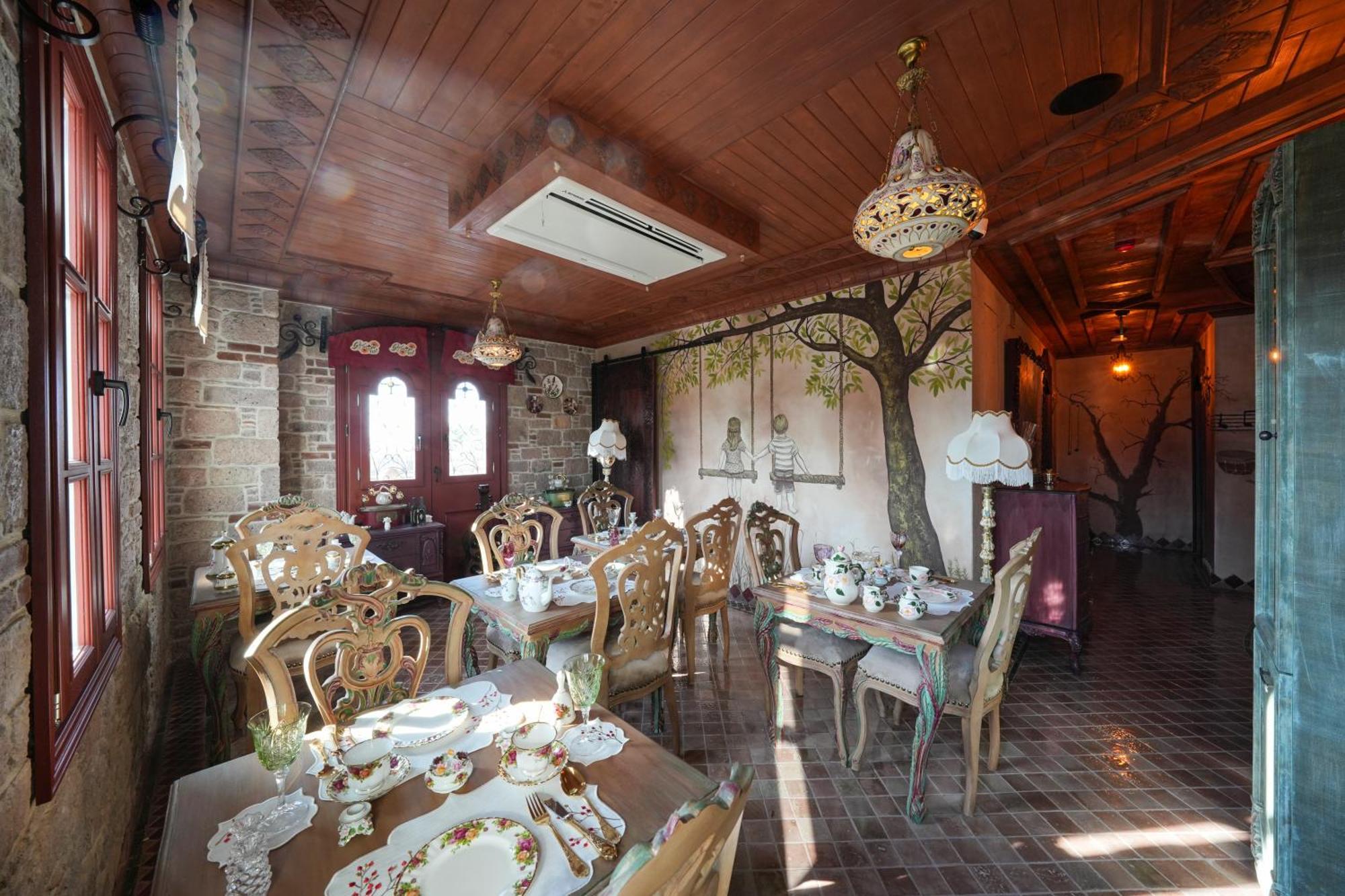 Naz Su Hotel