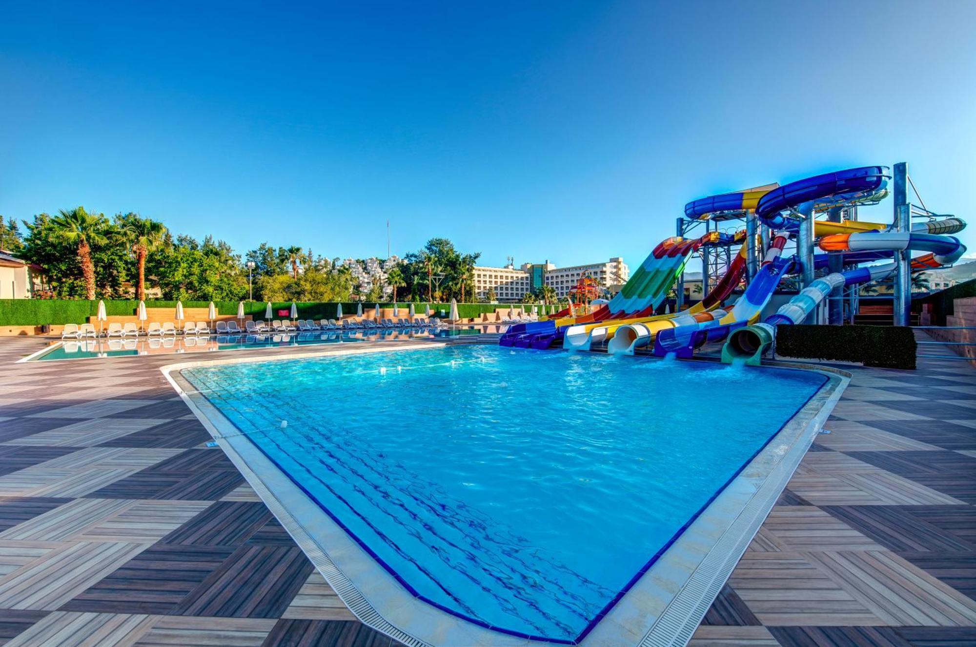 Bera Alanya Resort 5*