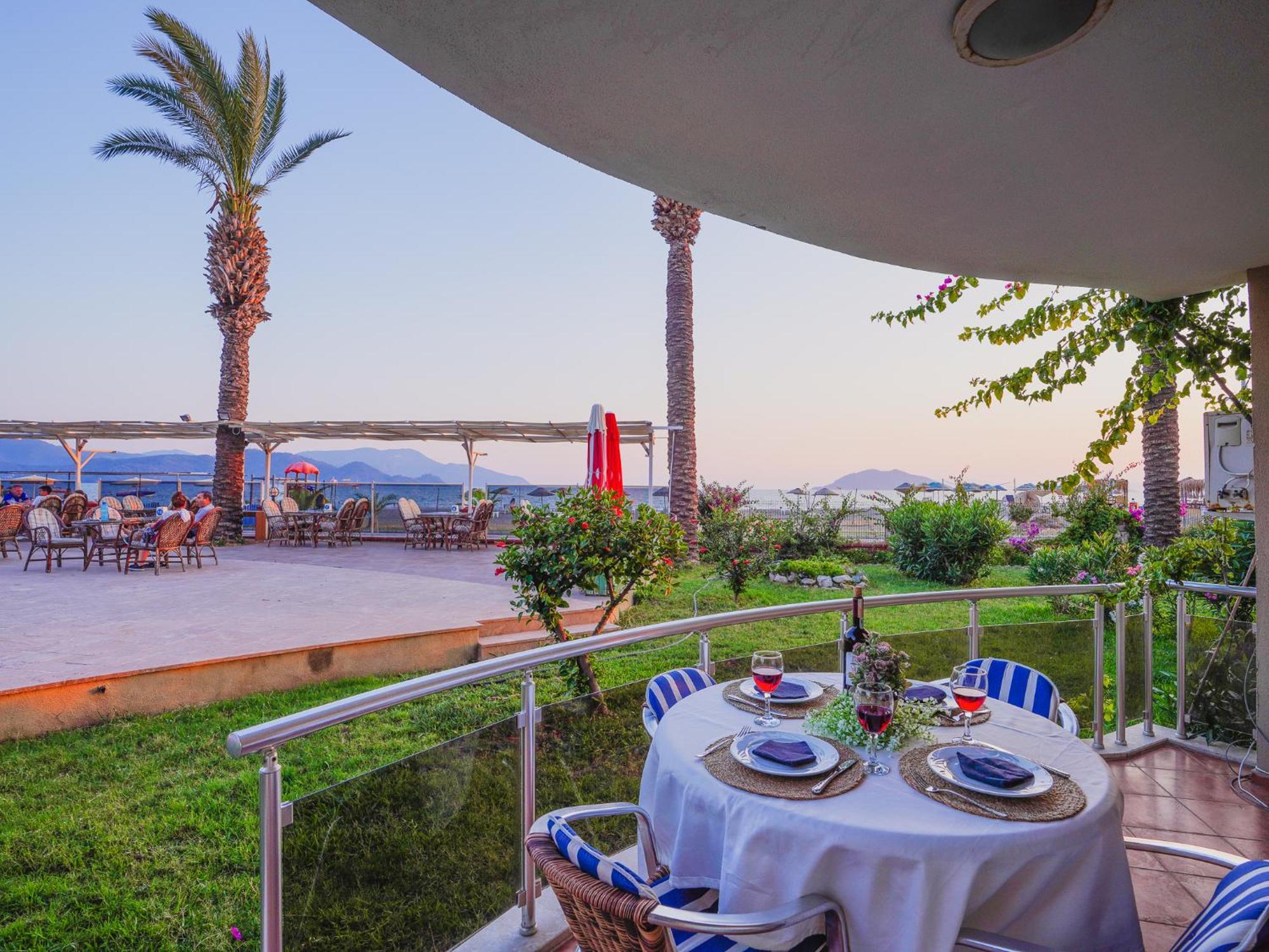 Aparthotel Sunset Club Aqua Lettings 3*