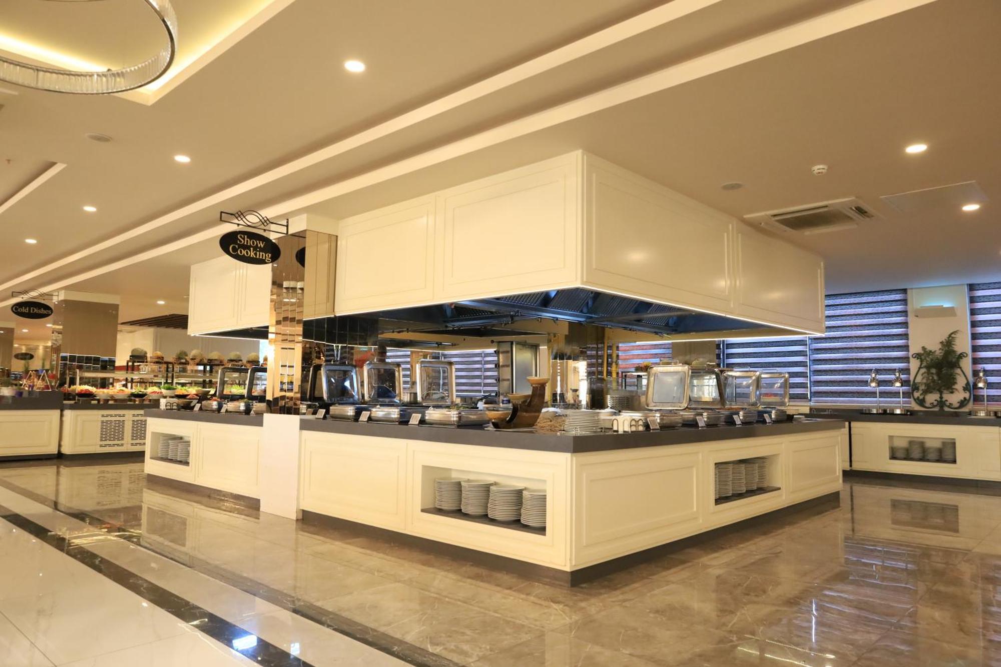 Aydinbey Queen's Palace & Hotel 5*
