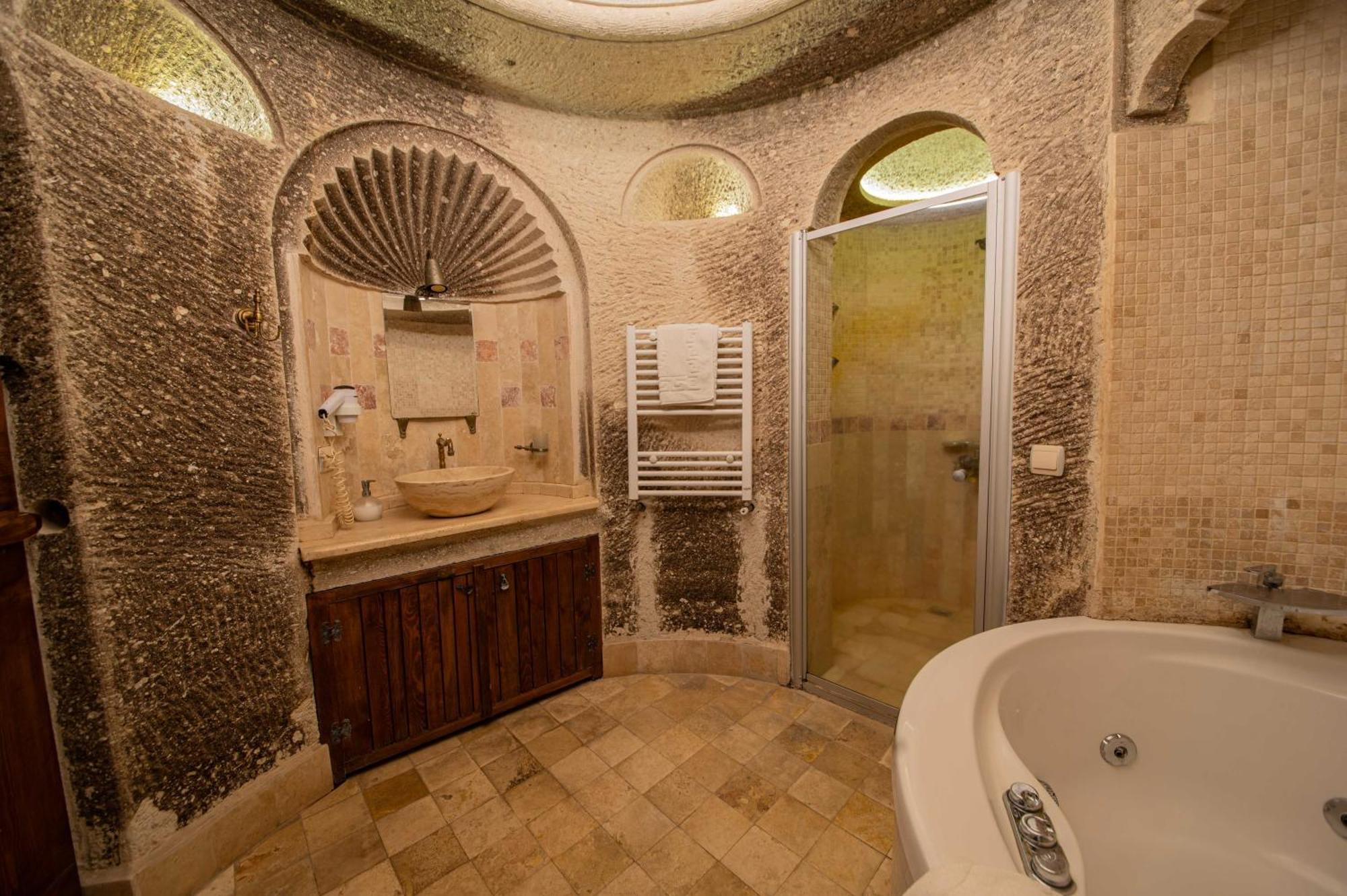Safran Cave Guest house 2*