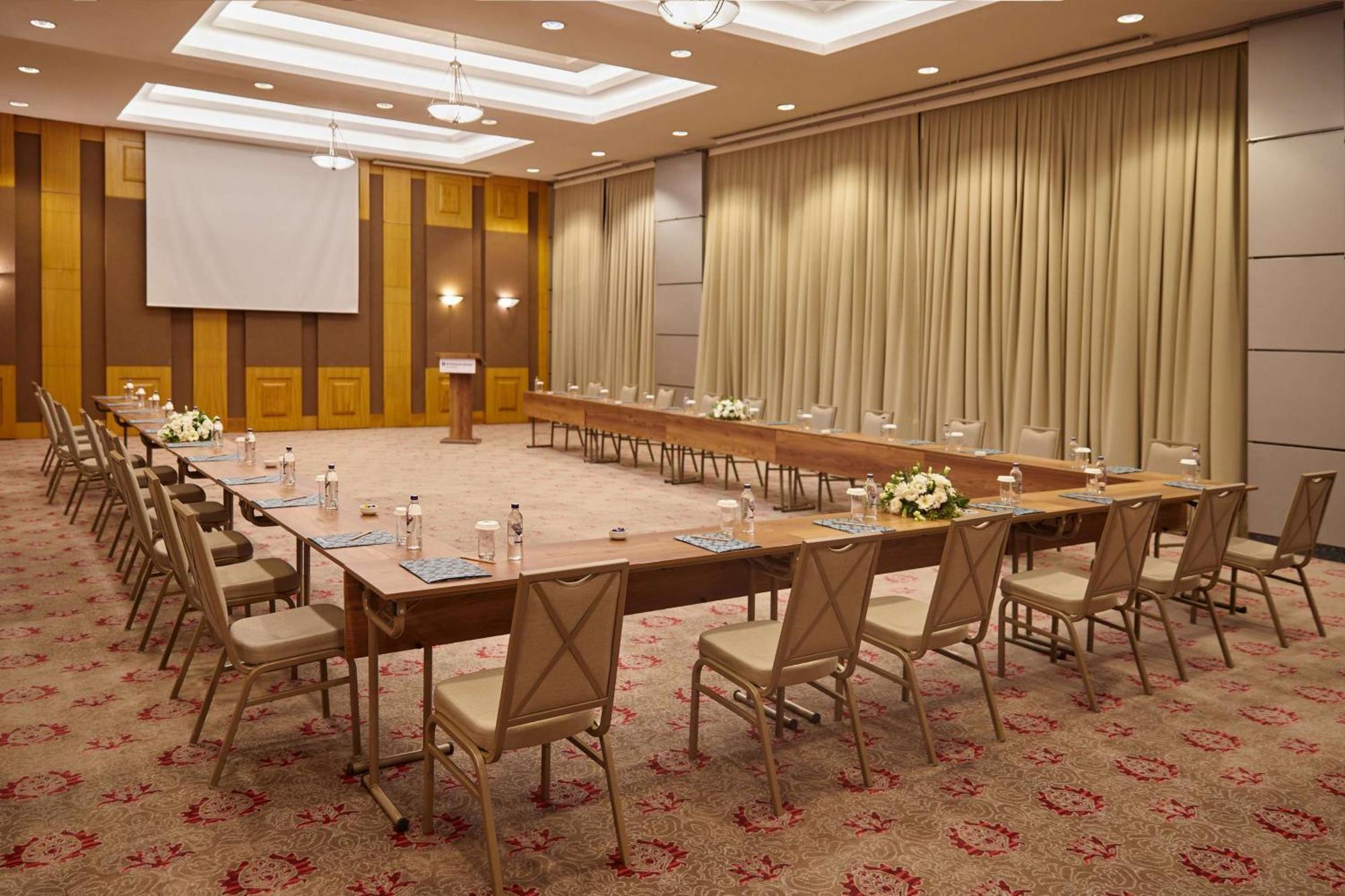 Wyndham Grand Ozdilek Thermal & Hotel