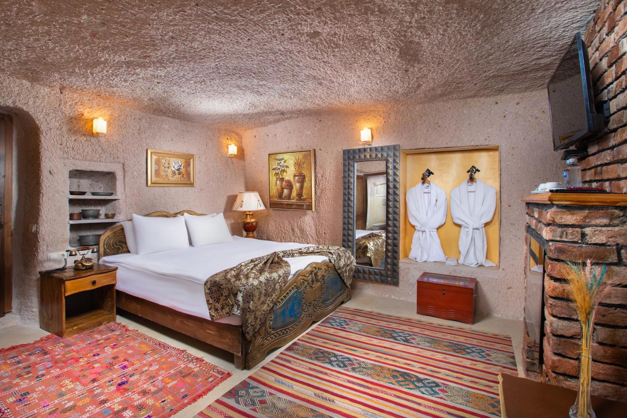 Cappadocia Fairy Chimneys Selfie Cave - Special Class Hotel 5*