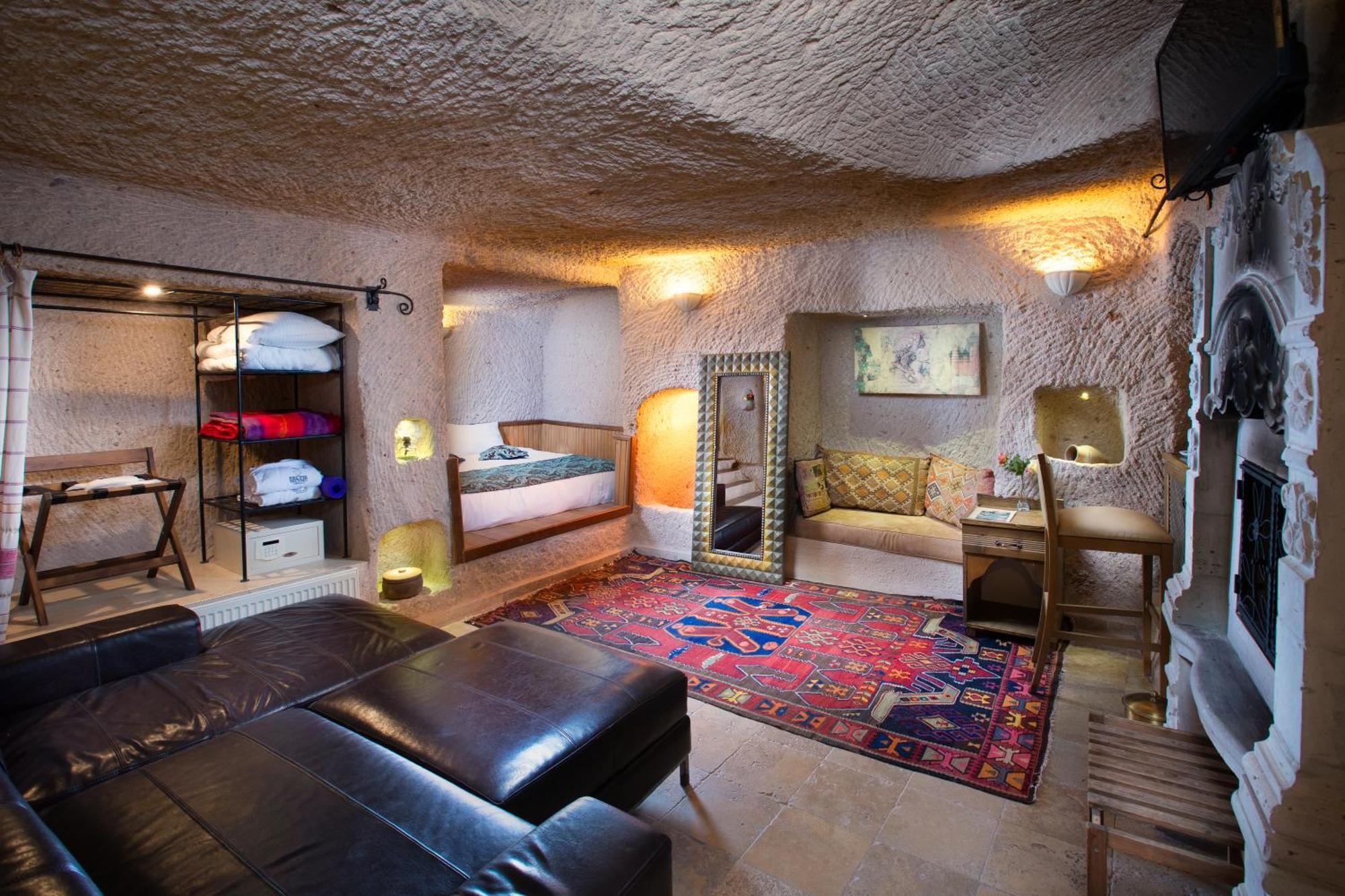Cappadocia Fairy Chimneys Selfie Cave - Special Class