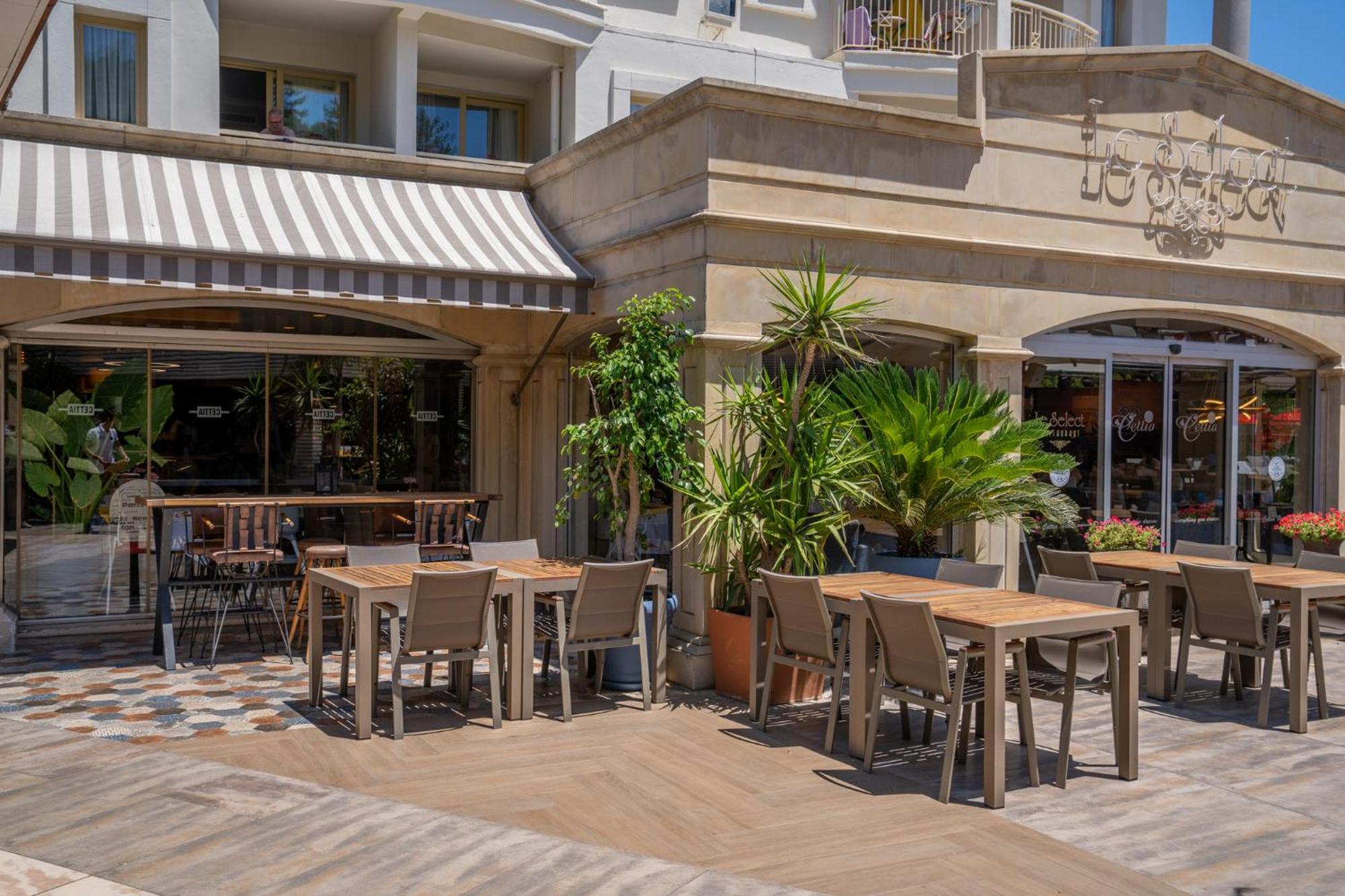 Grand Cettia Hotel 5*