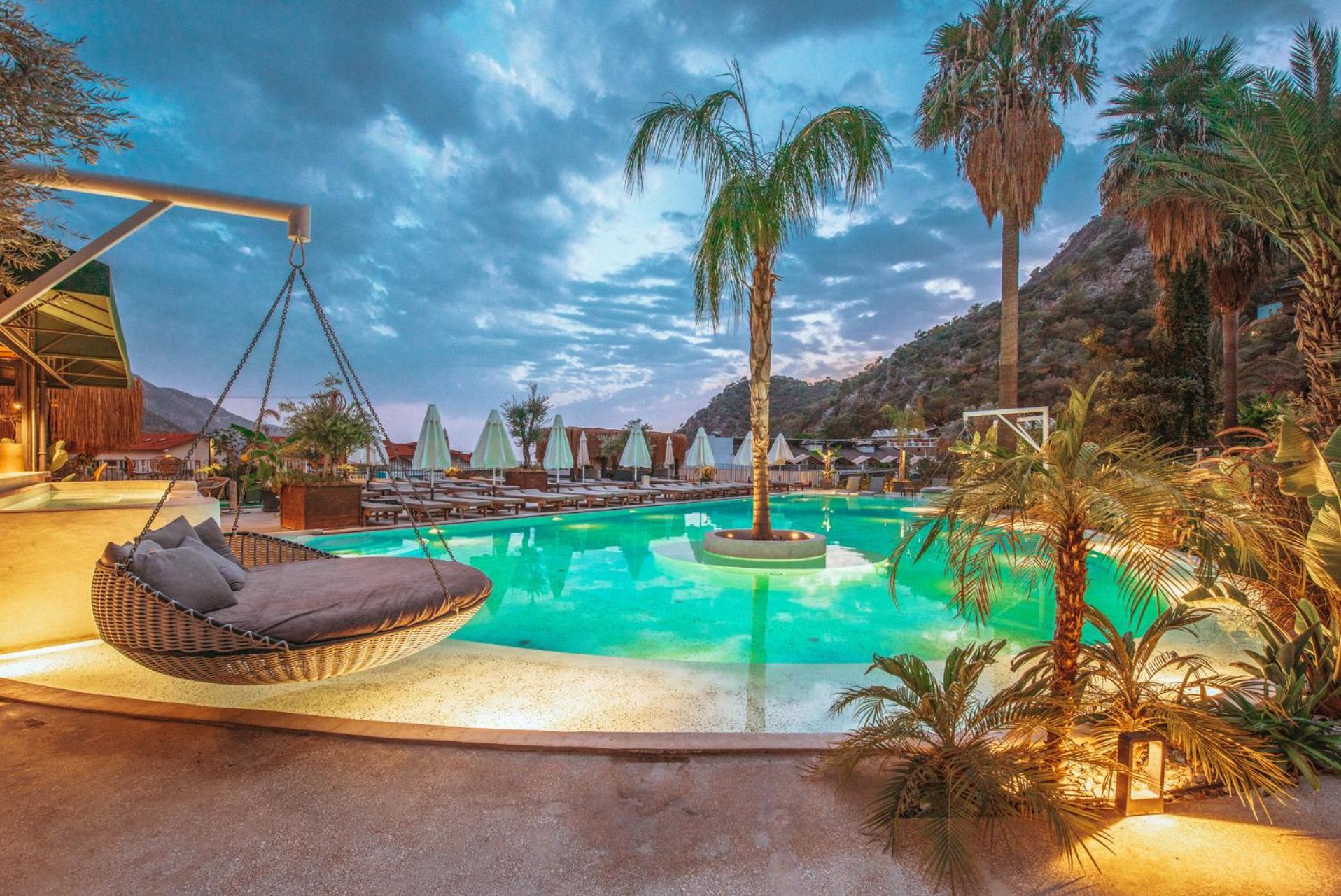 Morina Deluxe Hotel