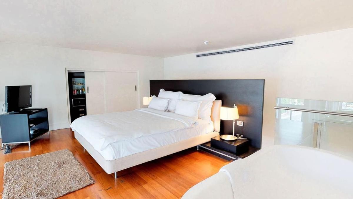 A'jia Hotel