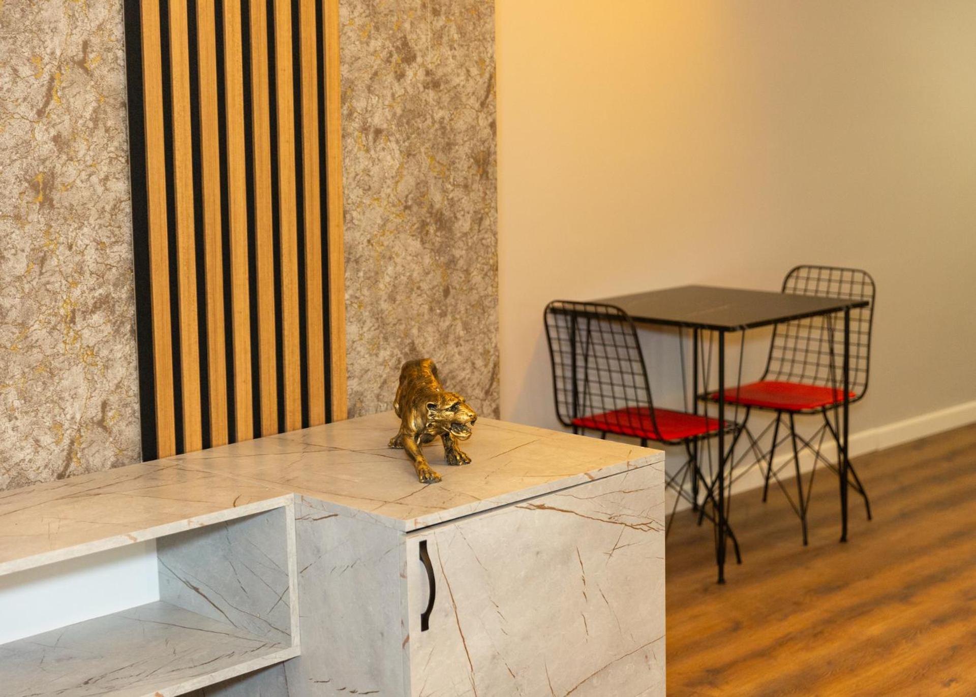 The Hera Business & Istanbul