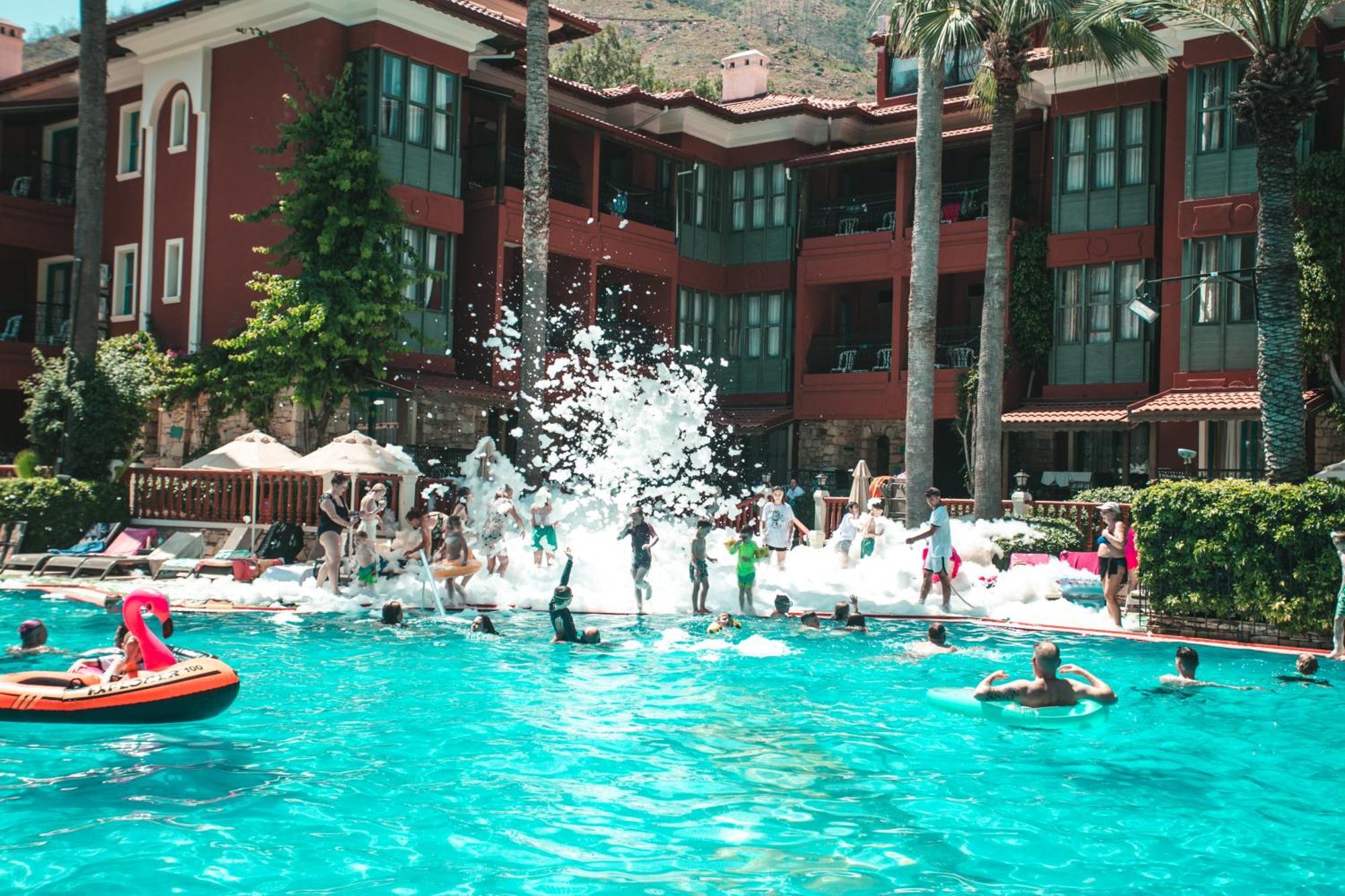 Aparthotel Grand Aquarium 4*