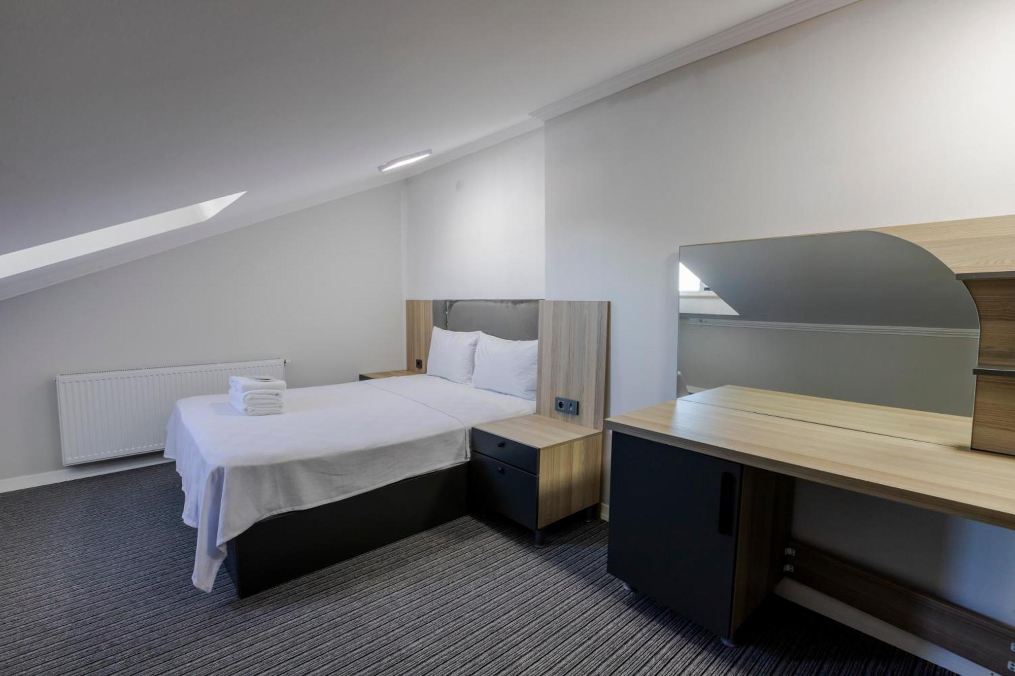 Hotel Acar Smart