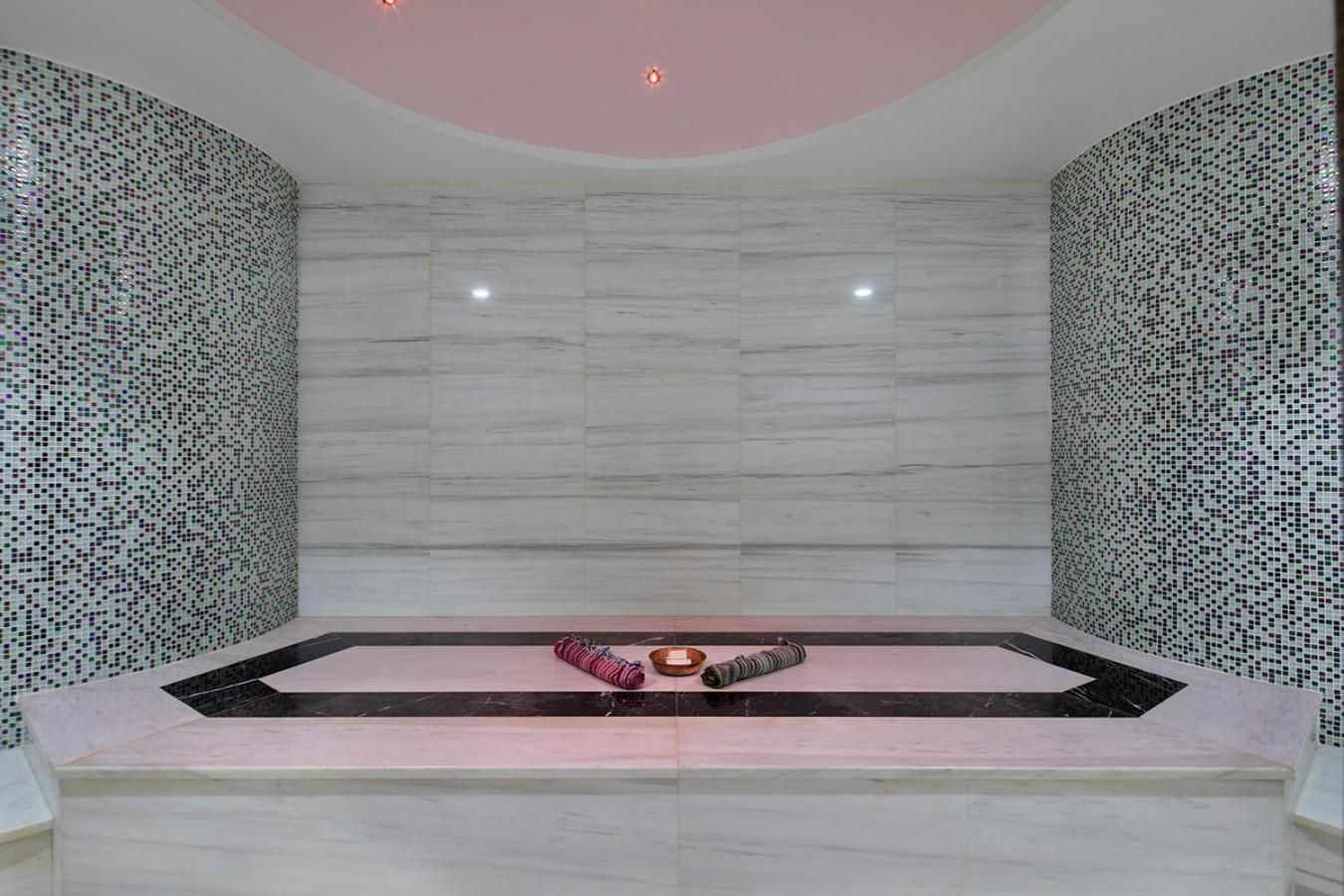 Grand Millennium Hotel 5*