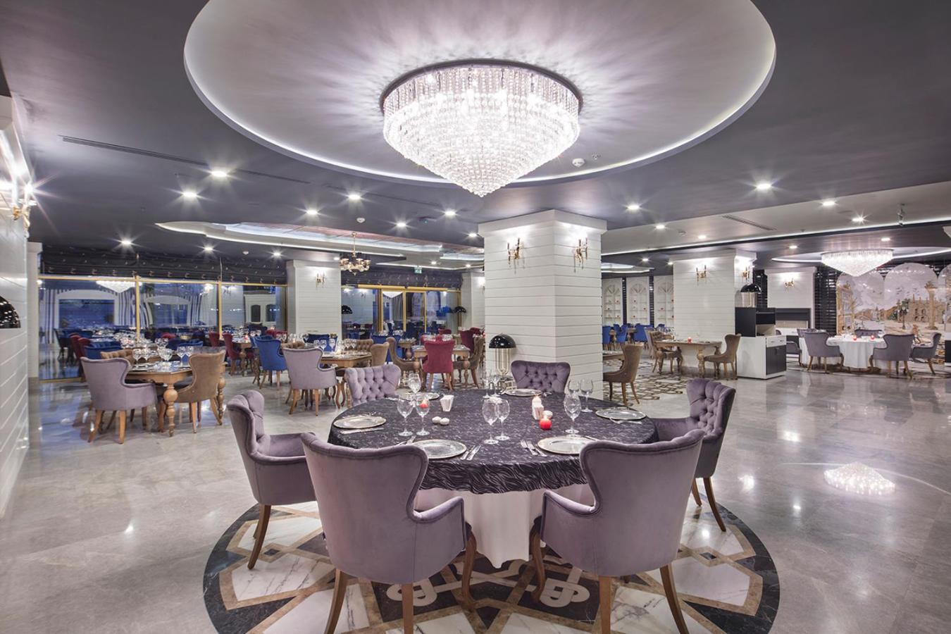 Grand Millennium Hotel 5*