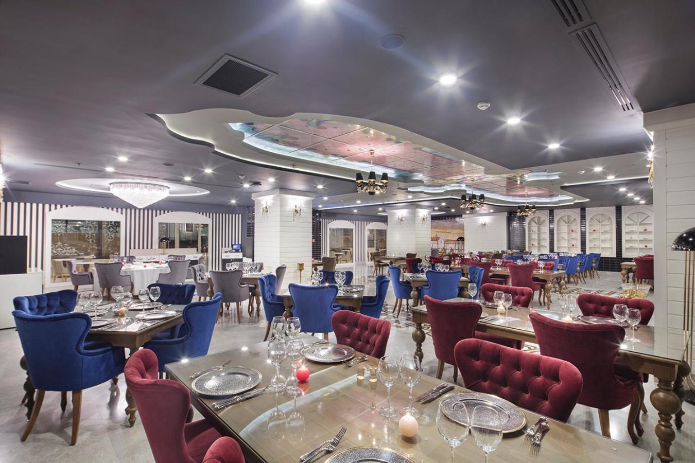 Hotel Grand Millennium 5*