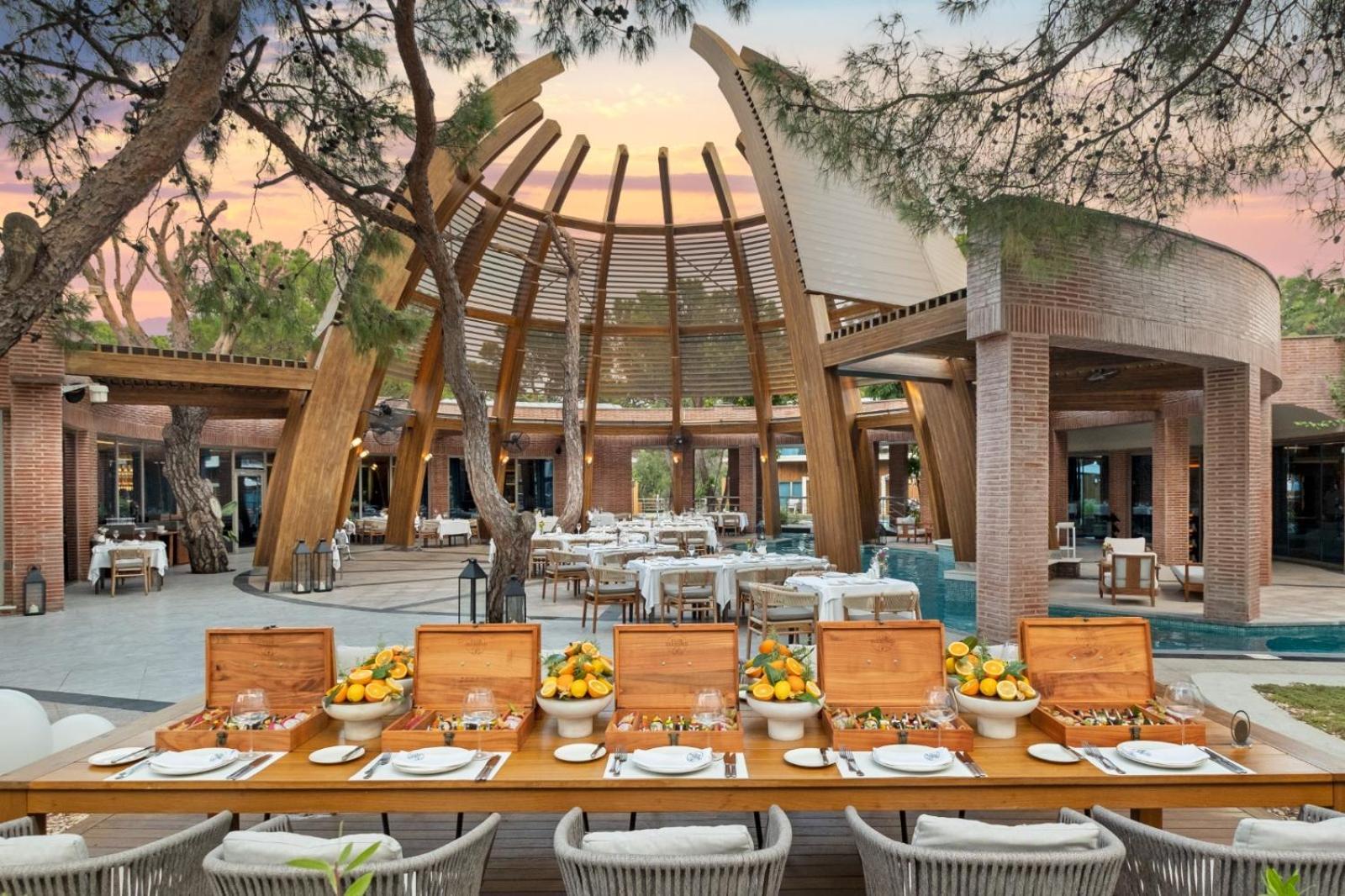 Rixos Sungate - The Land Of Legends Access 5*
