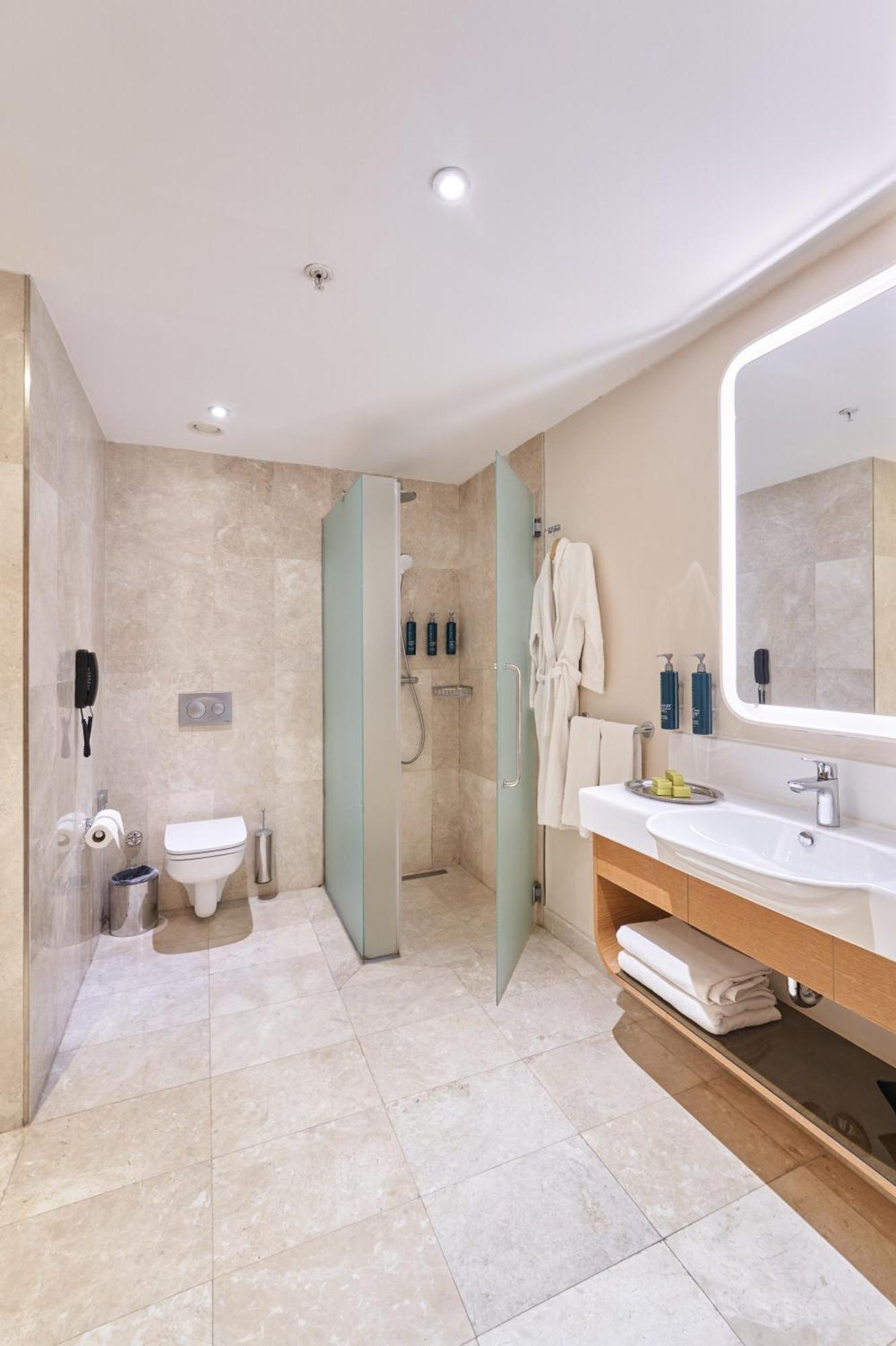 Doubletree By Hilton - Tuzla