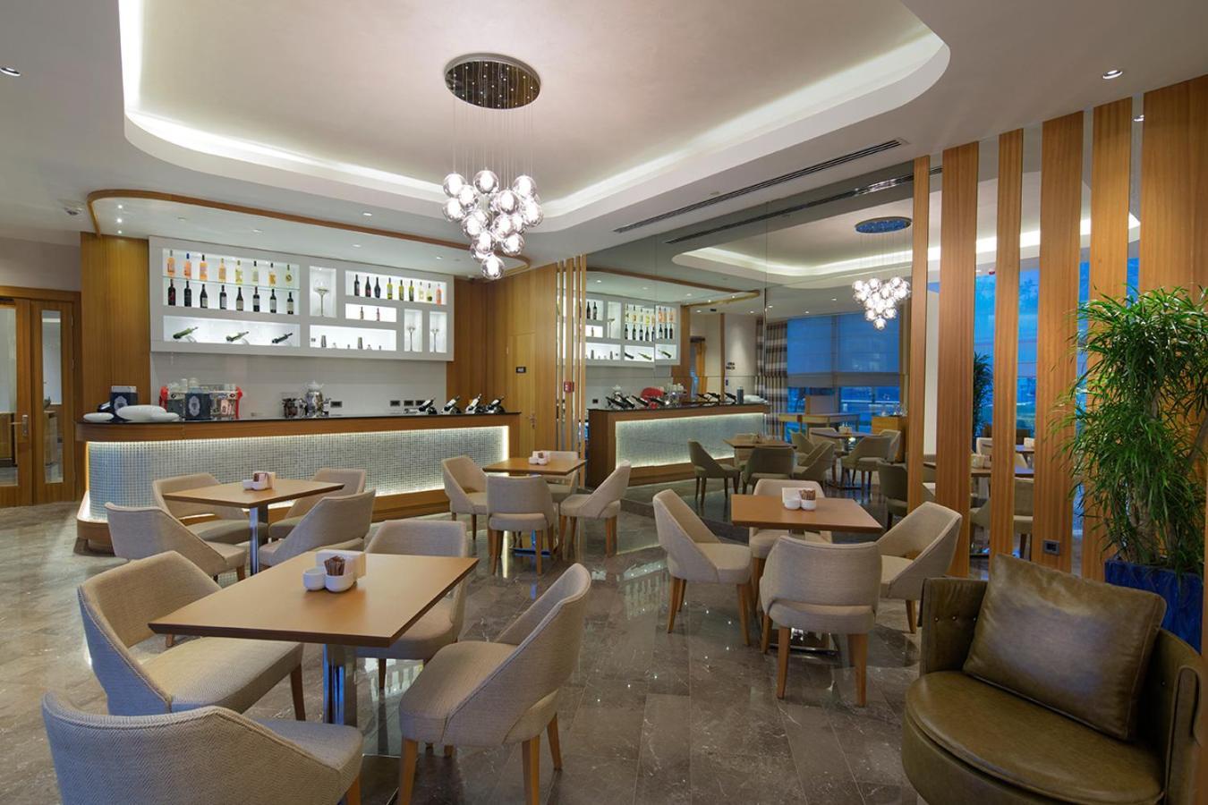 Doubletree By Hilton - Tuzla Hotel