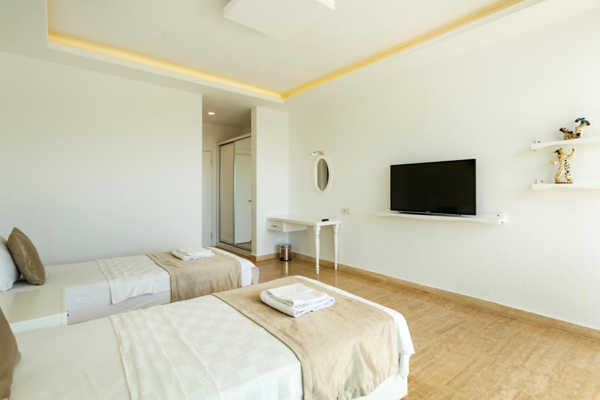 Infinity Wild Villa