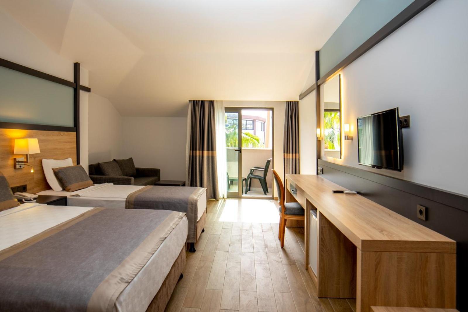 Club Dizalya Hotel
