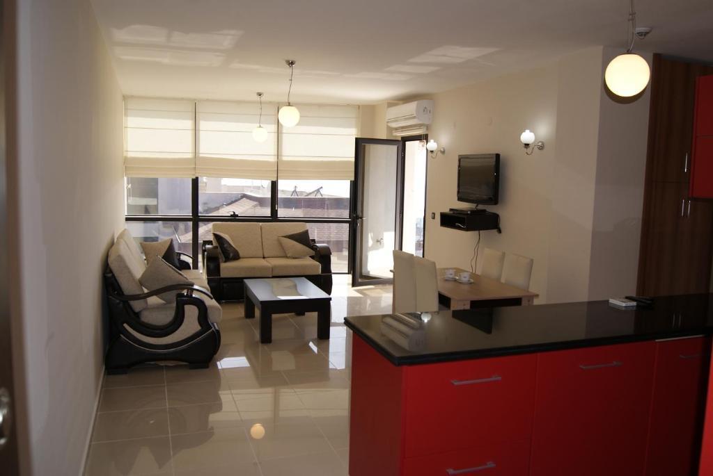 Whispering Sands Aparthotel Kusadasi
