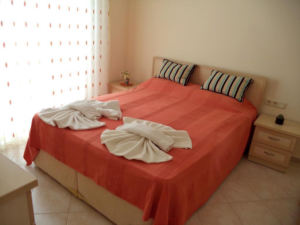 Villa Oasis Lettings A14