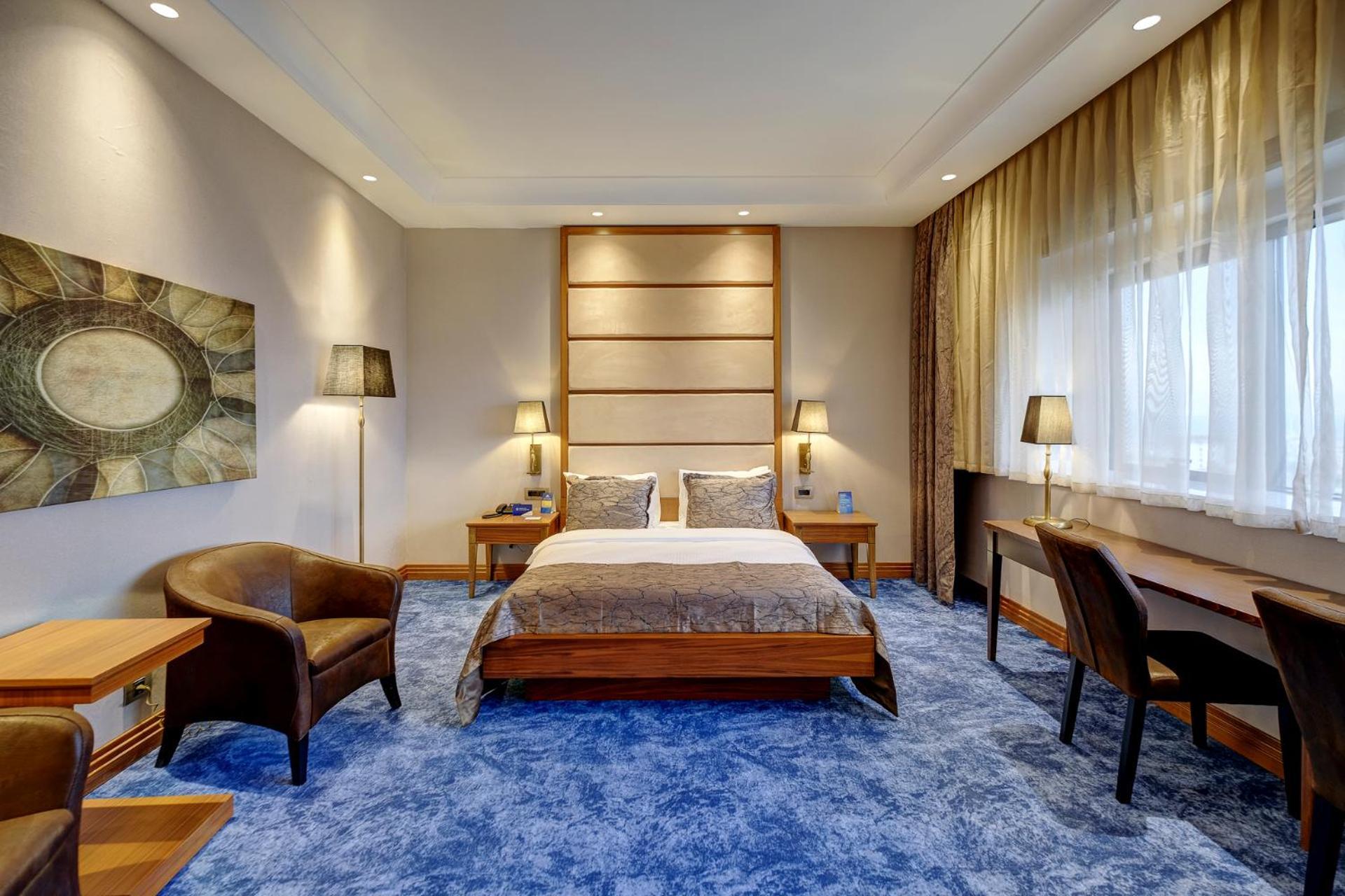 Hotel Days By Wyndham Maltepe 4*