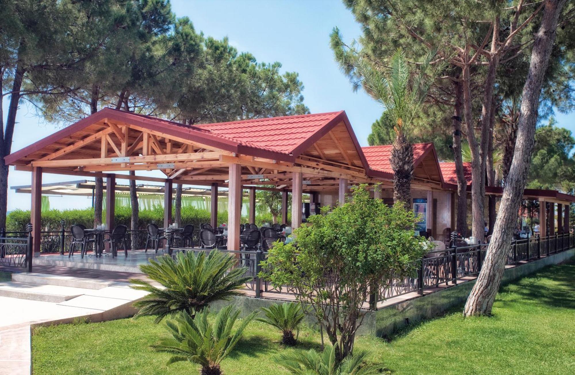 Dobedan World Palace 