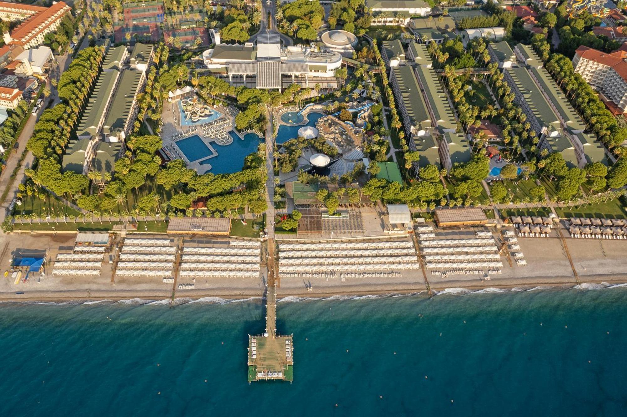 Hotel Dobedan World Palace 