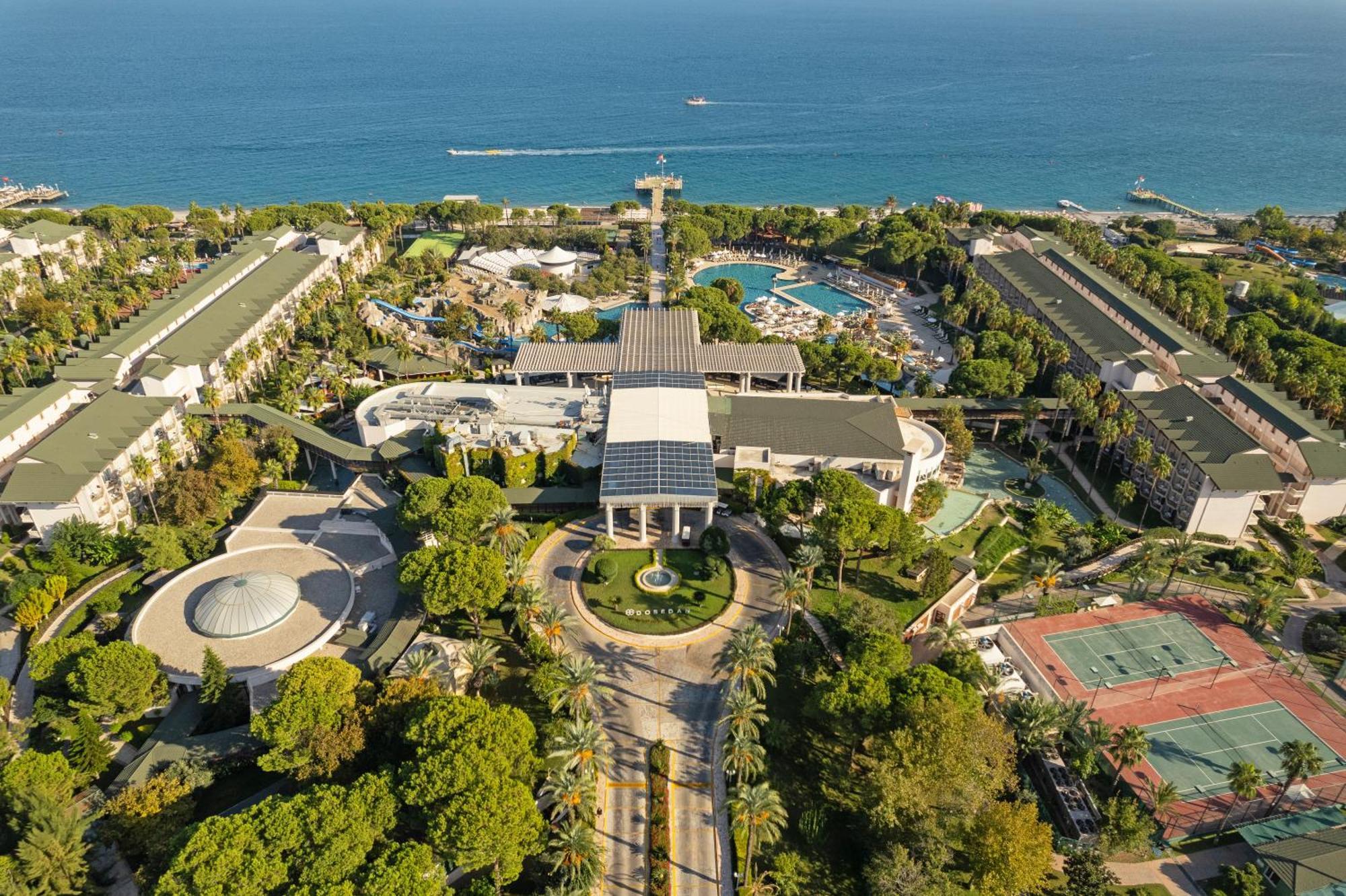 Hotel Dobedan World Palace 
