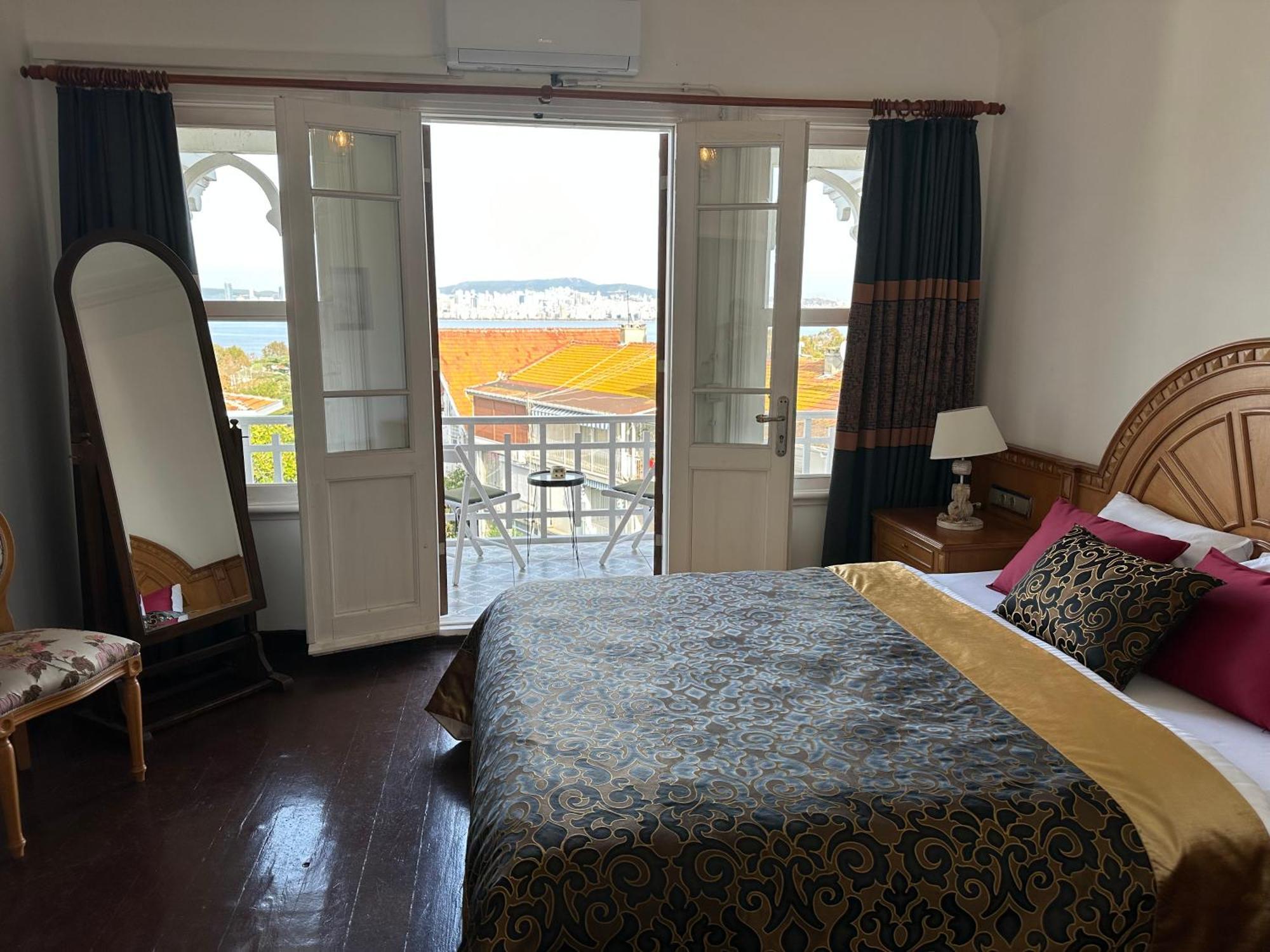 Kensington Prince's Island Historical Mansion Adalar