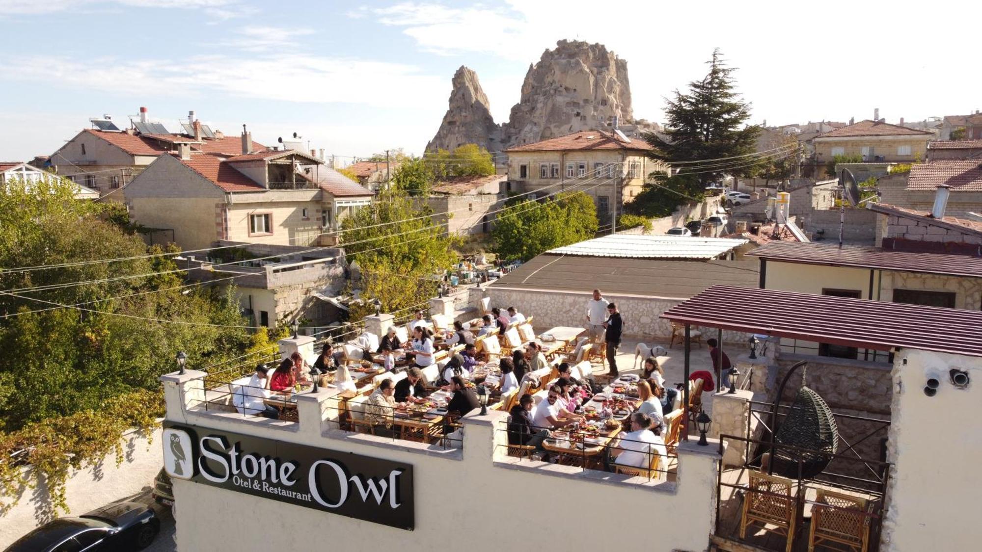 Stone Owl & Restaurant Hotel
