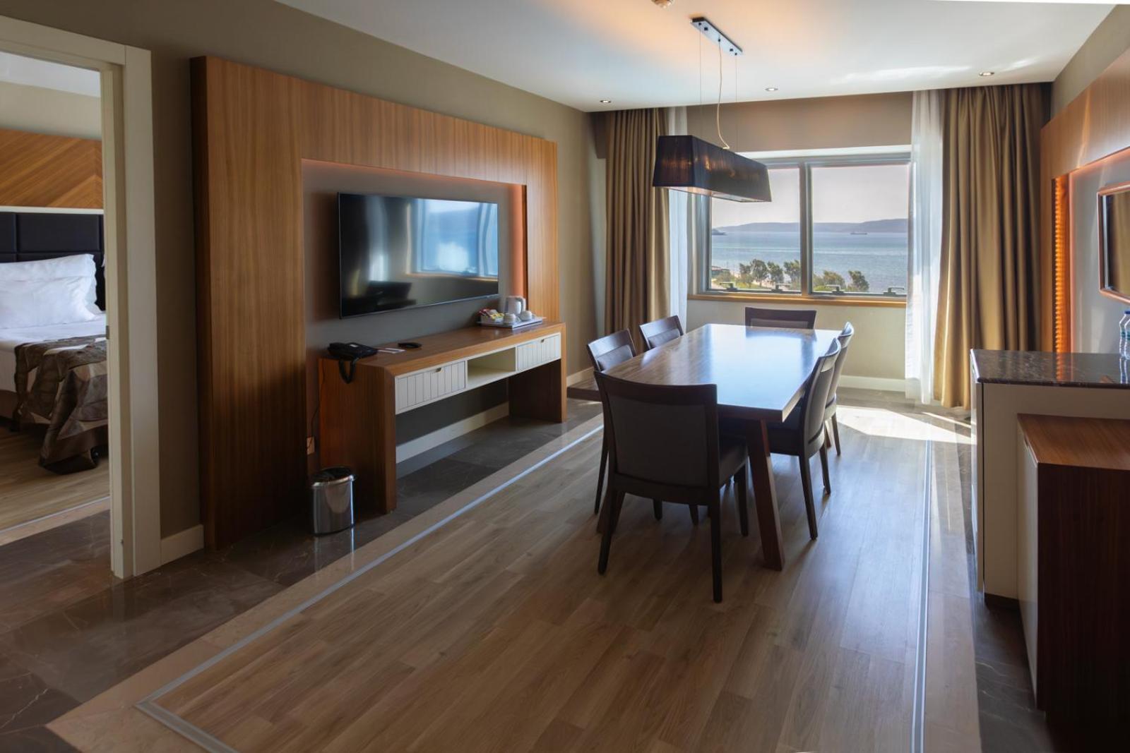 Kolin & Convention Center Hotel 5*