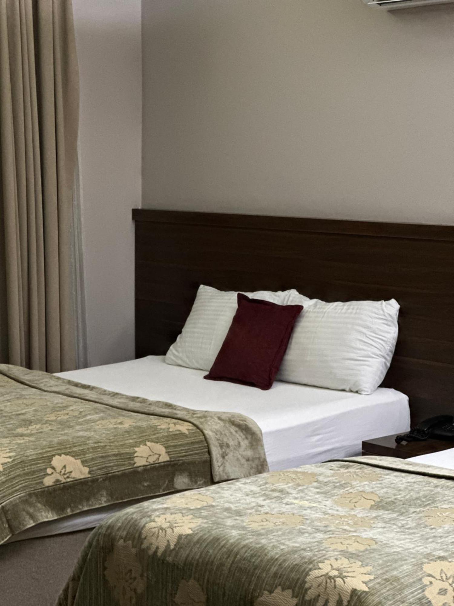 Grand Delux Hotel 3*