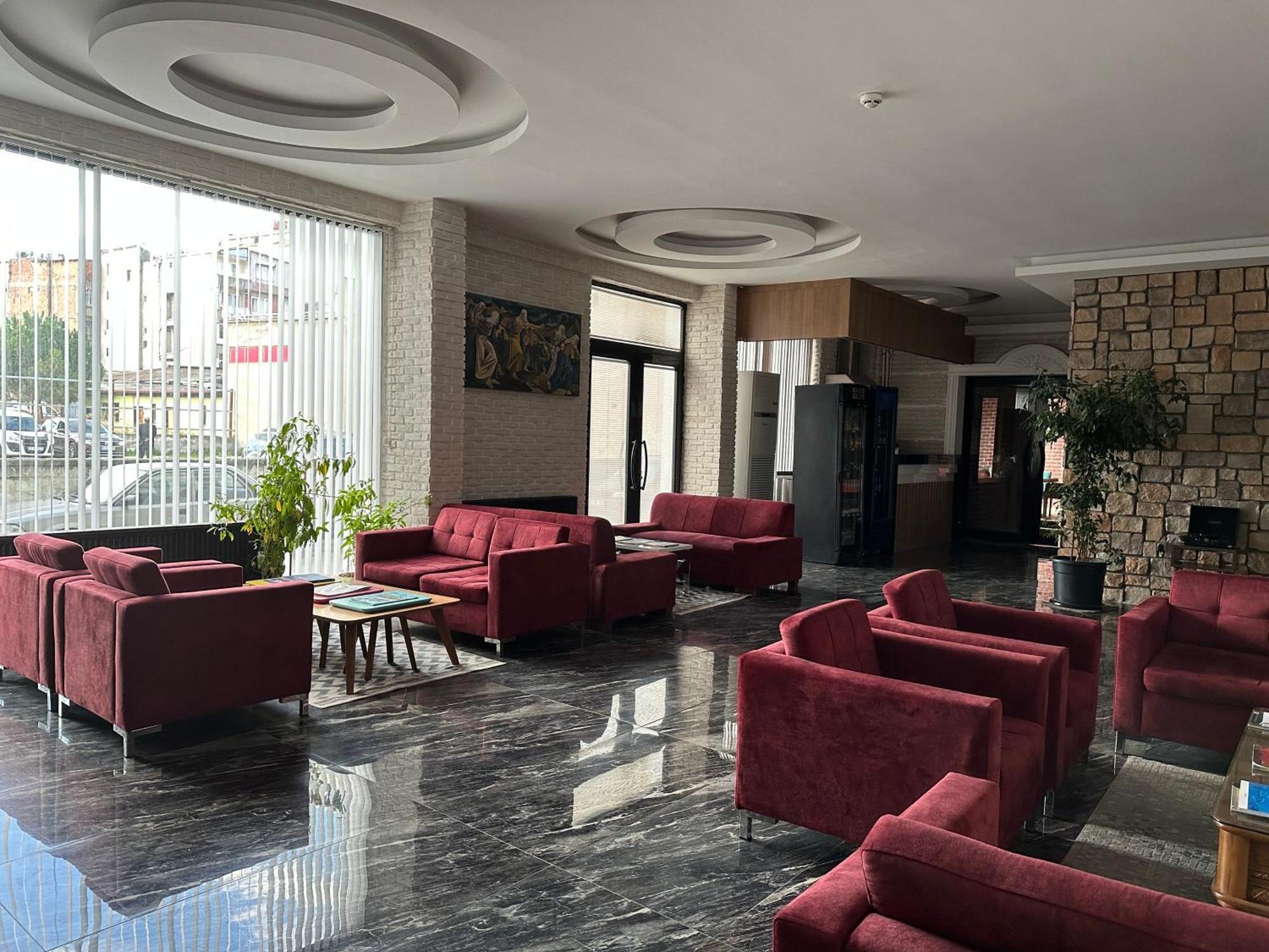 Grand Delux Hotel 3*