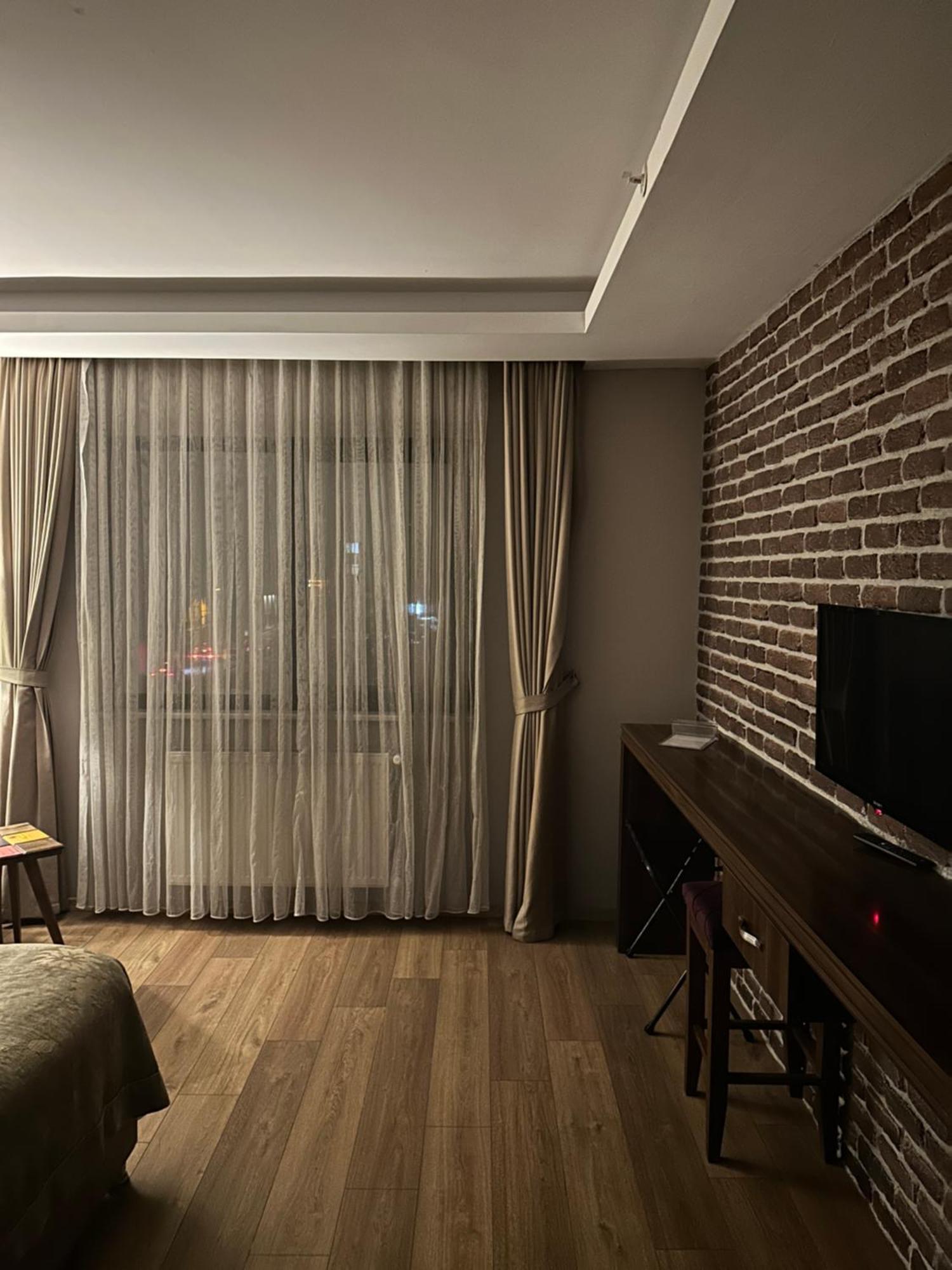 Grand Delux Hotel 3*