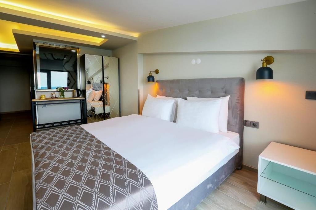 Hotel Pera Urla