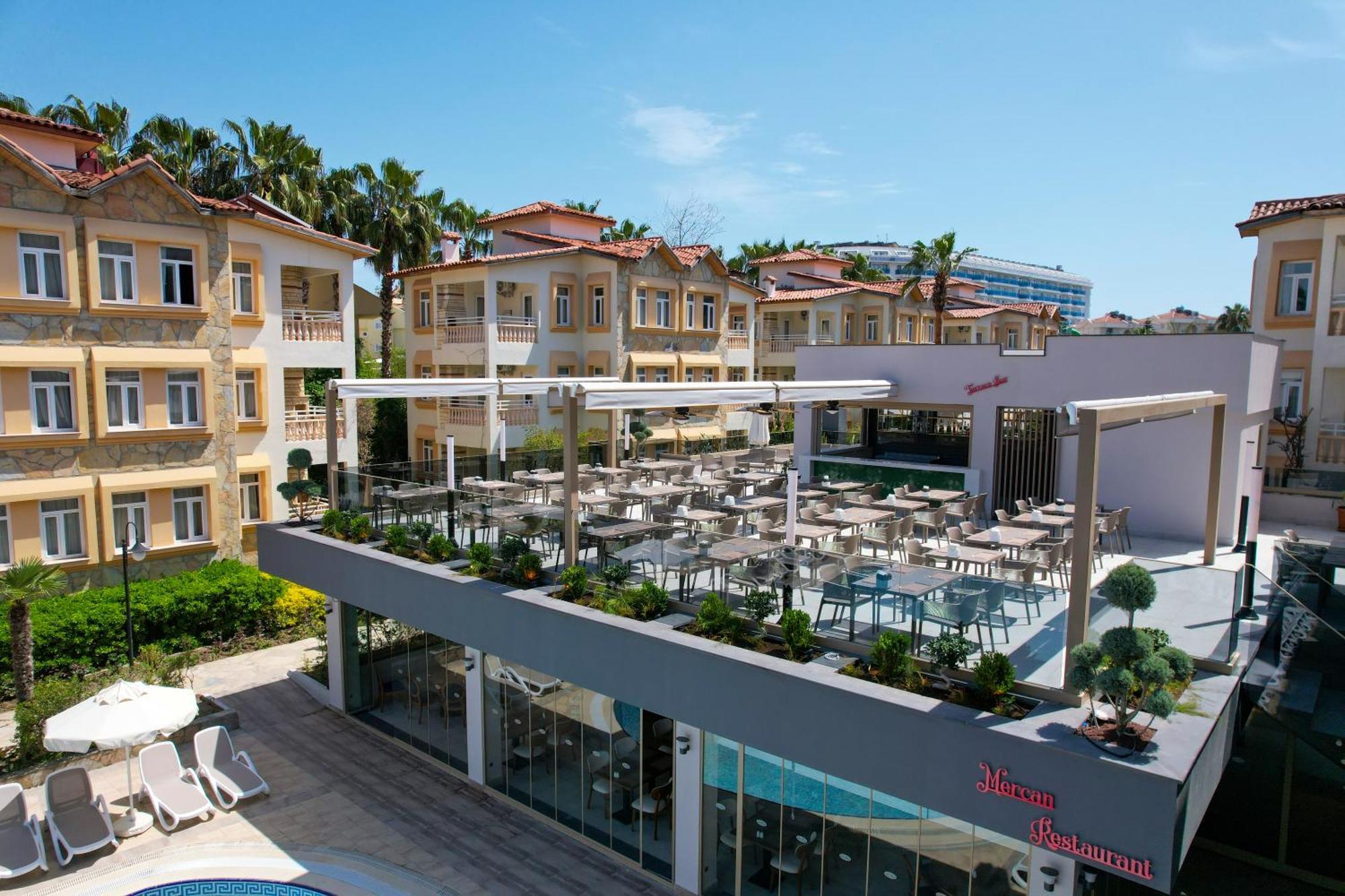Hotel Side Village Hotel 4*