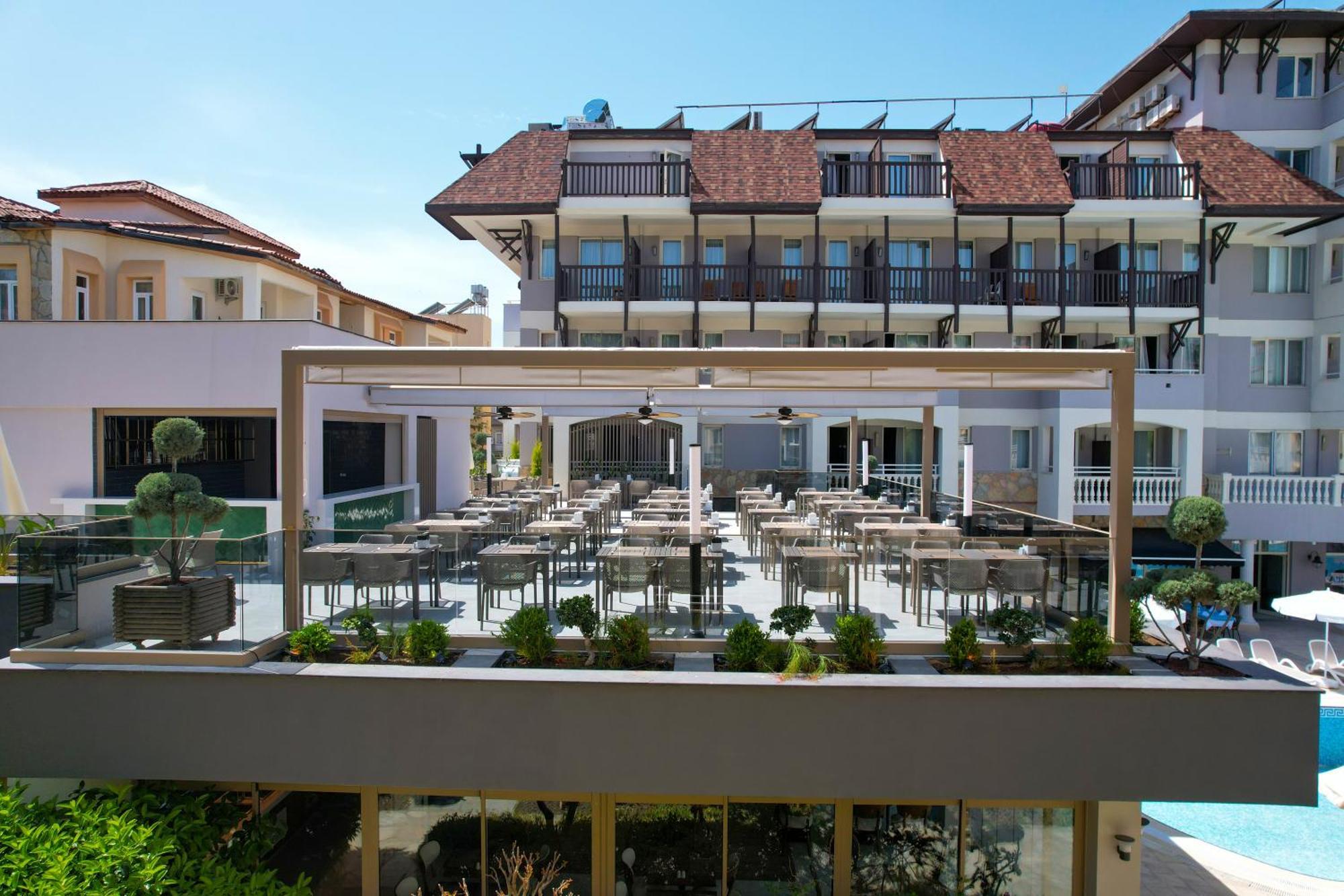Hotel Side Village Hotel 4*
