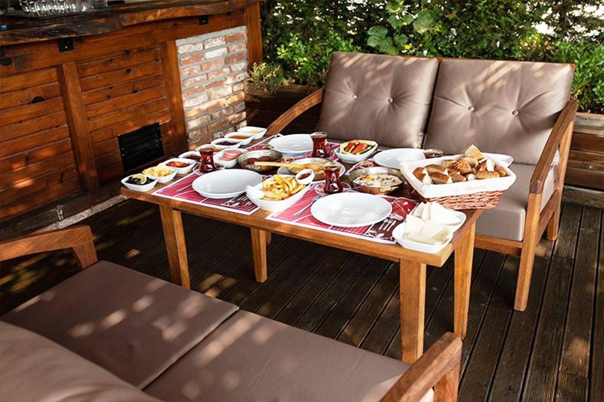 Ceneviz Aparthotel